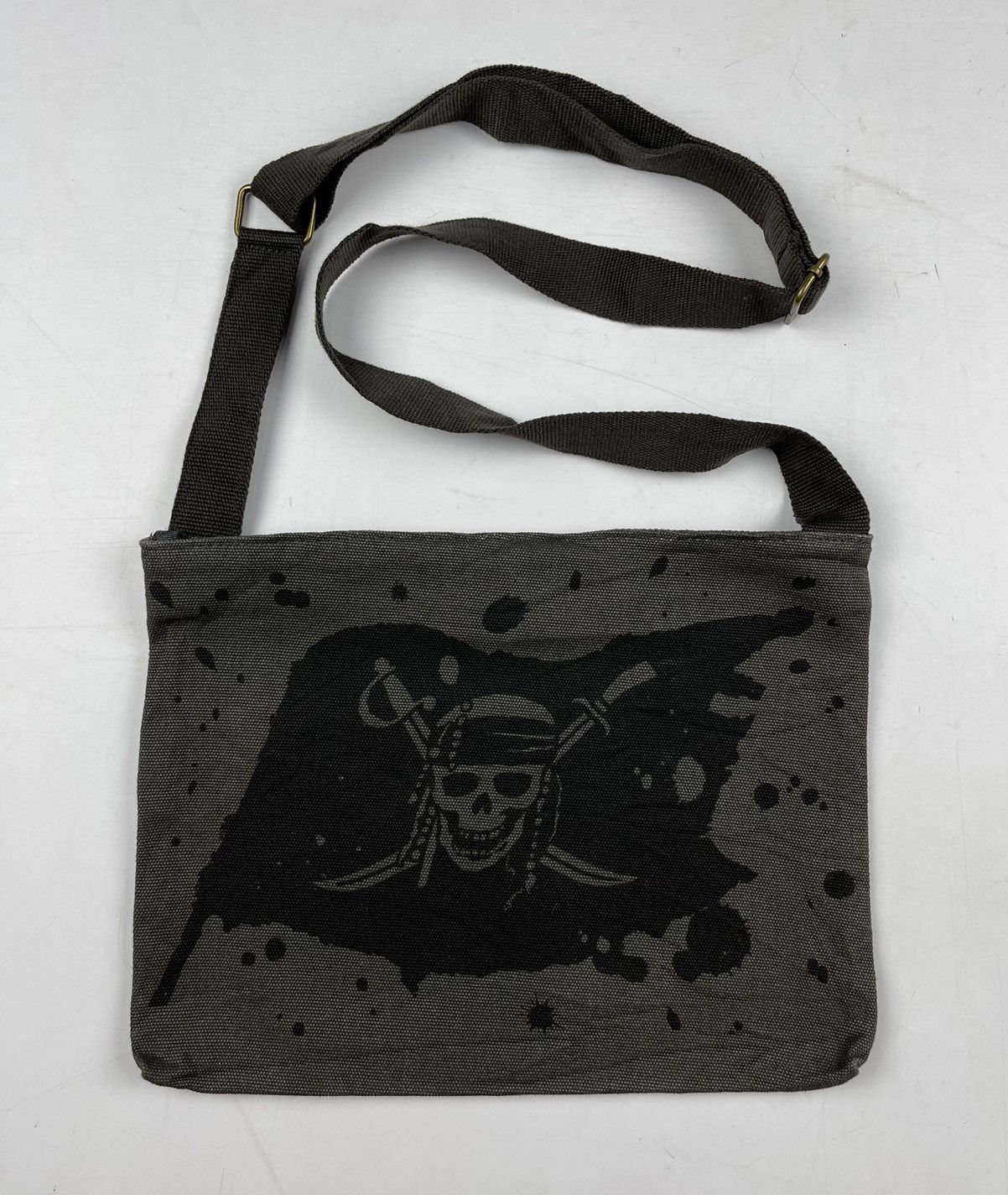 pirate skulls shoulder bag sling bag t3