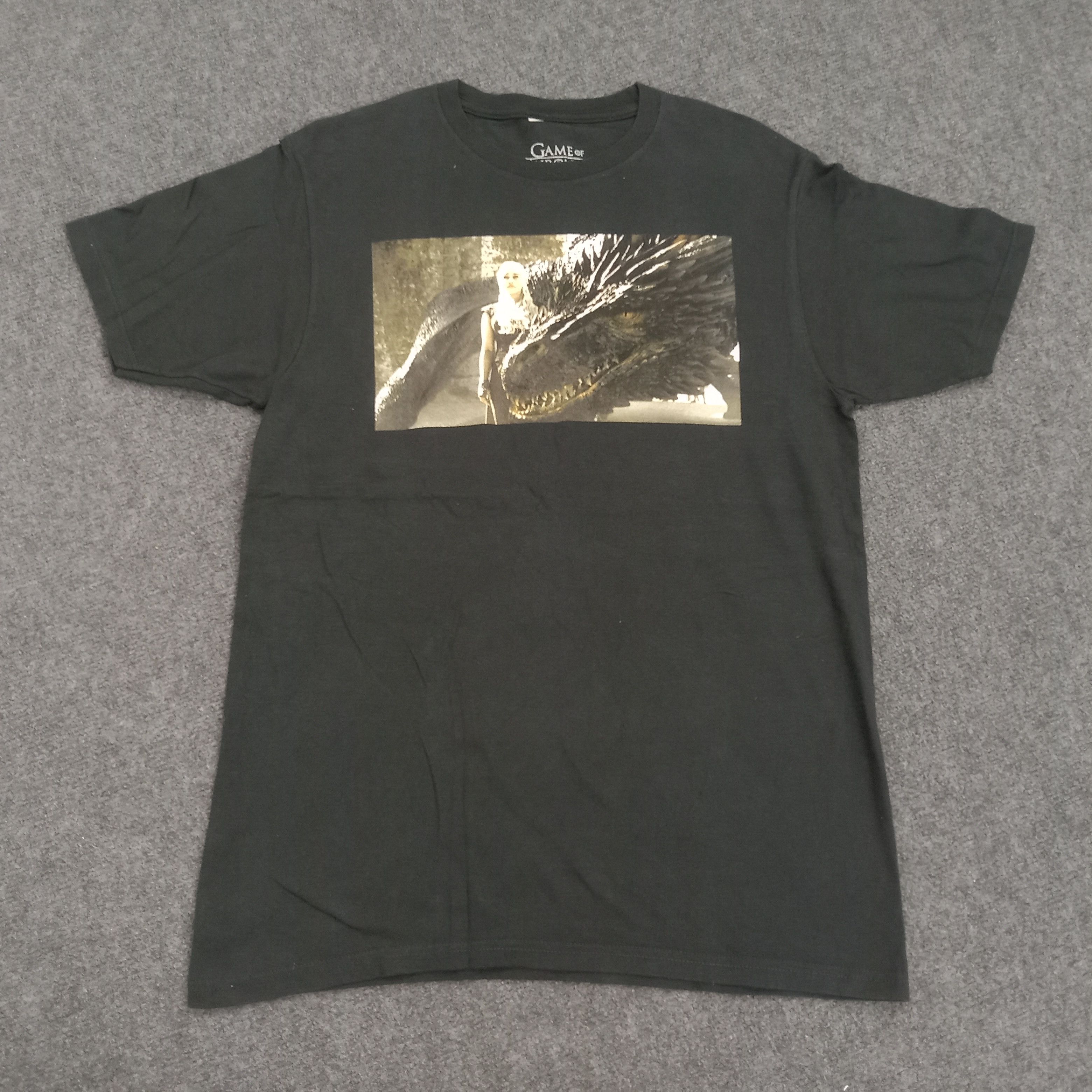 Vintage Game Of Thrones Dragon Queen Tshirt Size US M / EU 48-50 / 2 - 1 Thumbnail