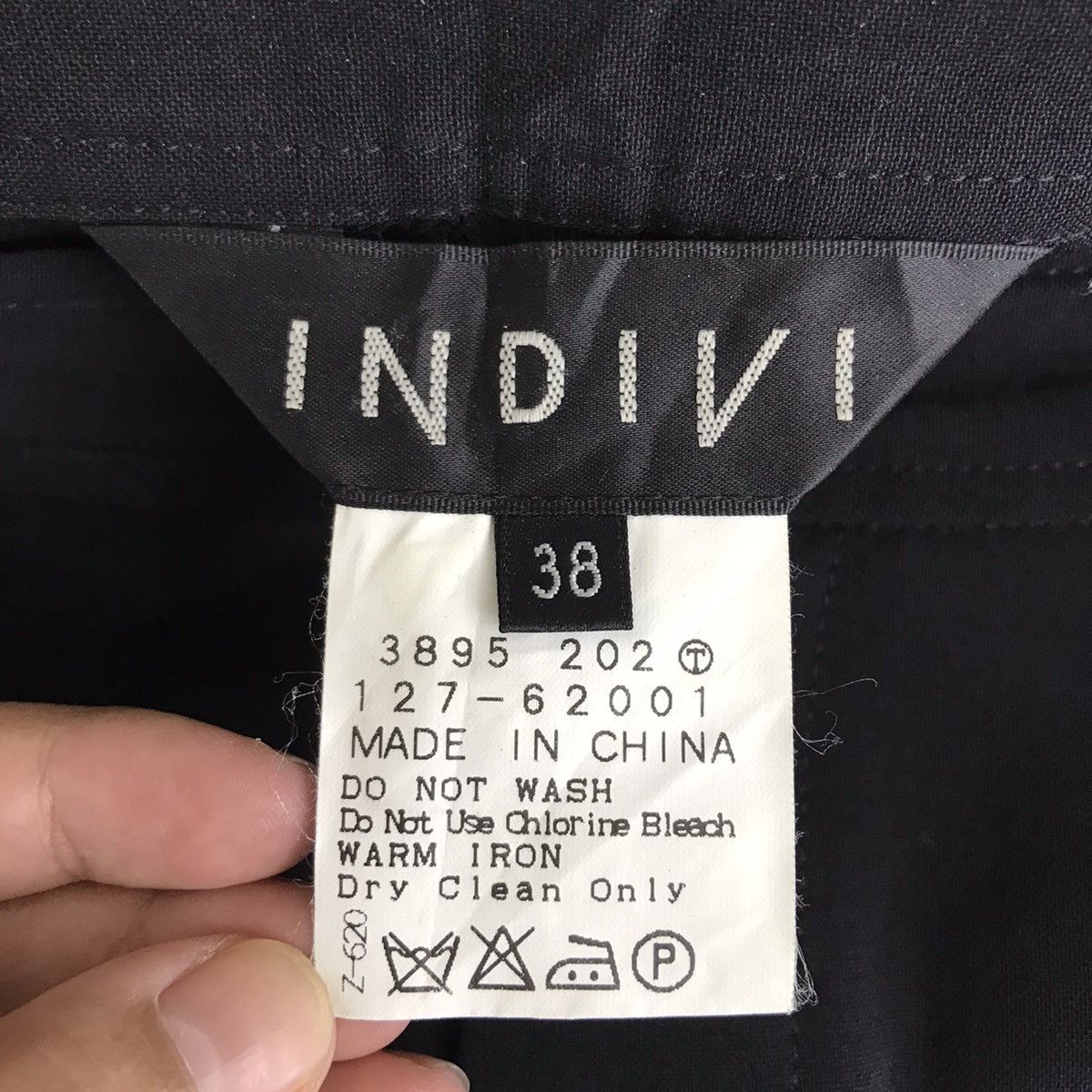 Japanese Brand INDIVI Japanese Brand Boot Cut Wool Casual Trousers Pant Size US 27 - 3 Thumbnail