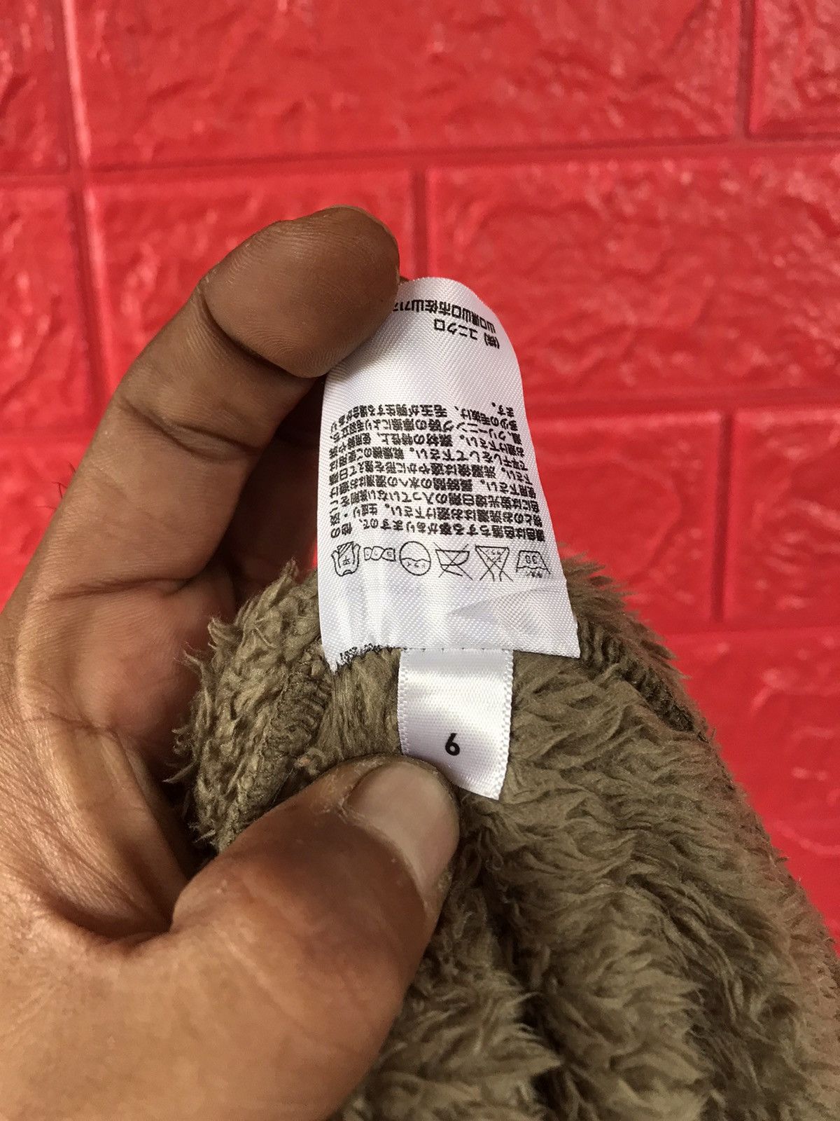 Japanese Brand × Undercover × Uniqlo UU Uniqlo Undercover Fleece Crewneck Sweatshirts Size US S / EU 44-46 / 1 - 14 Thumbnail