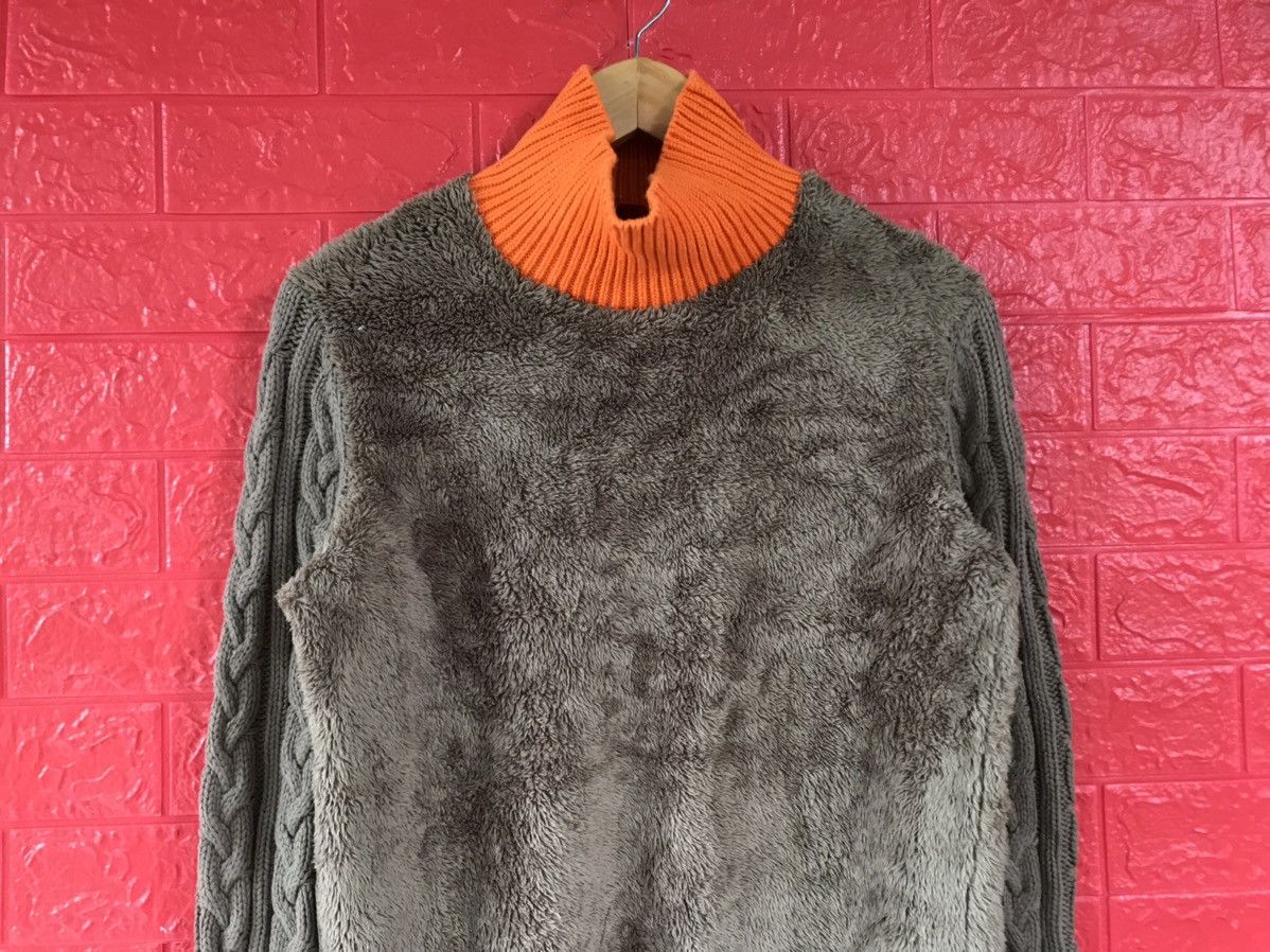 Japanese Brand × Undercover × Uniqlo UU Uniqlo Undercover Fleece Crewneck Sweatshirts Size US S / EU 44-46 / 1 - 3 Thumbnail