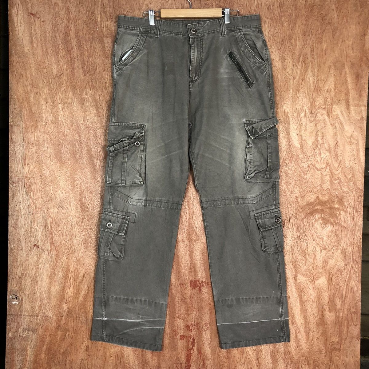 Faded Glory Japan Grey Faded MUltipocket Cargo Pants #c657DL Size US 35 - 1 Thumbnail