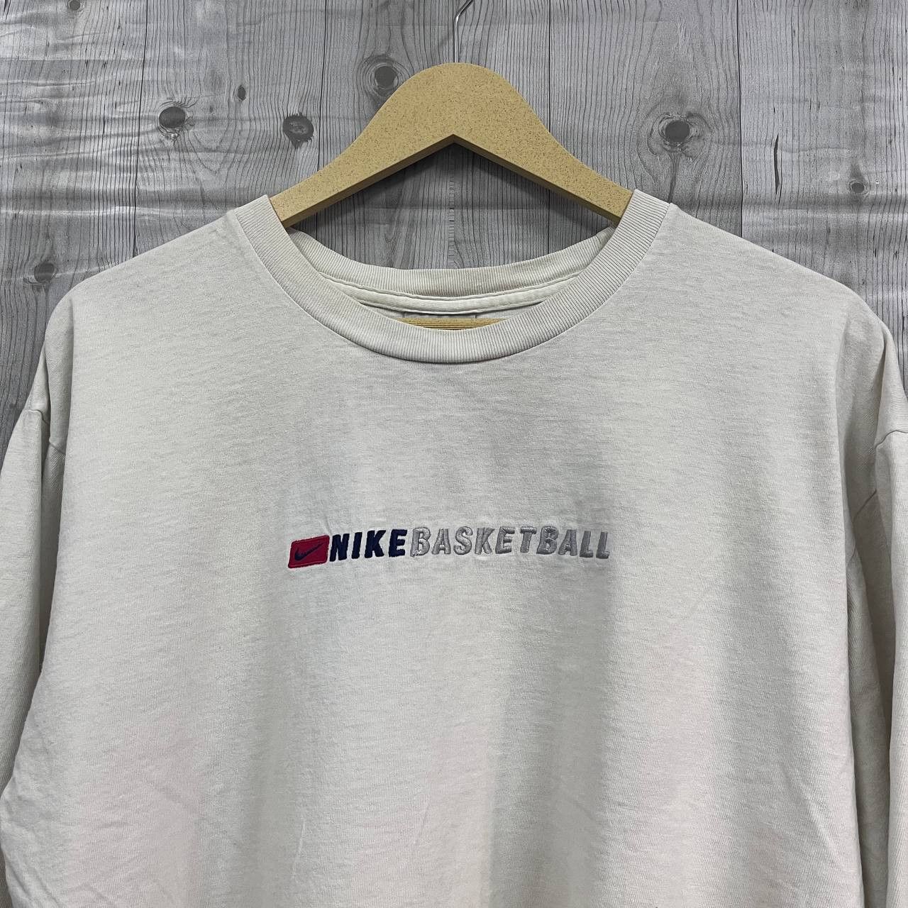 Nike × Vintage Nike Basketball Vintage Y2K Long Sleeves Size US L / EU 52-54 / 3 - 3 Thumbnail