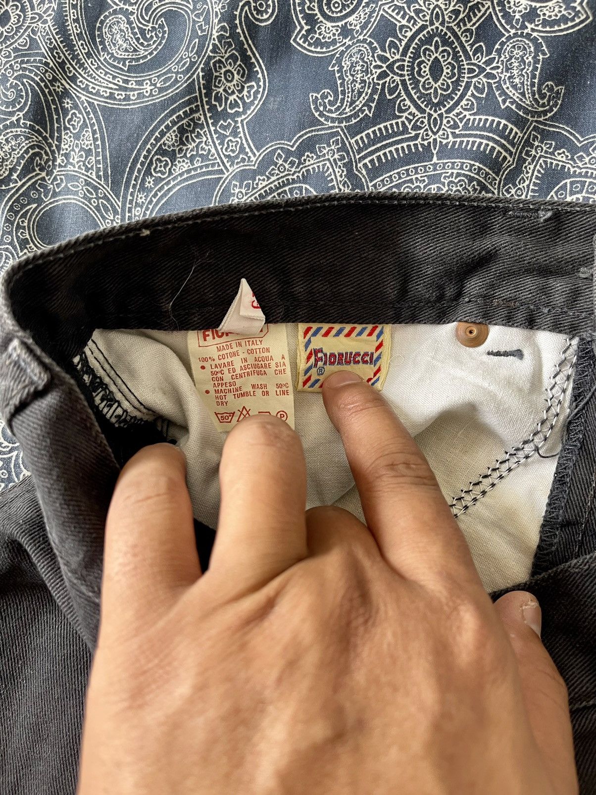 Fiorucci × Vintage VINTAGE 90s FIORUCCI MI ITALY SAFETY JEANS SIZE 28X32 Size US 28 / EU 44 - 16 Thumbnail