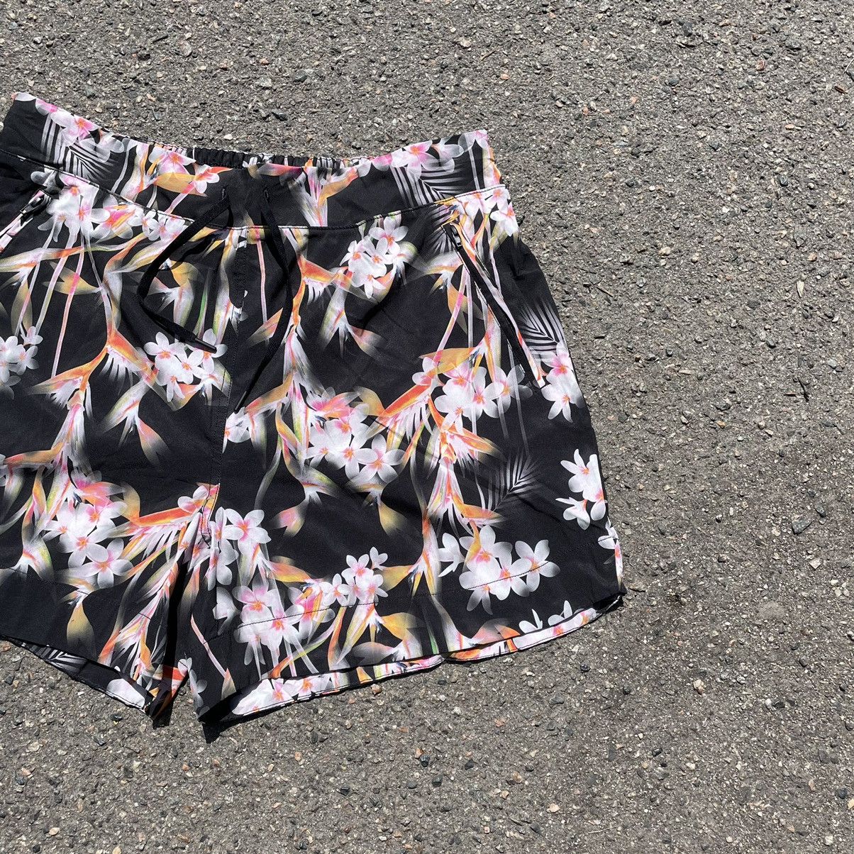 Beauty Beast Vintage 90s Art Streetwear Shorts Summer Kanye Travis Style Size US 34 / EU 50 - 2 Thumbnail