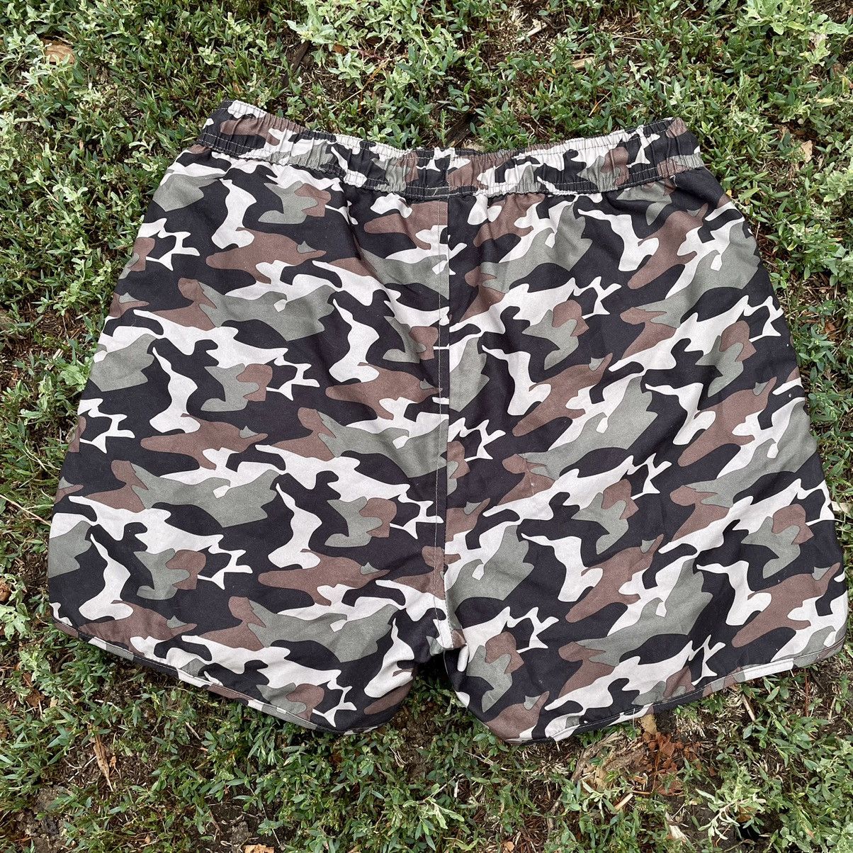 Vintage Vintage Y2K Camo Shorts Baggy Streetwear Skate Faded Logo 30 Size US 30 / EU 46 - 6 Thumbnail