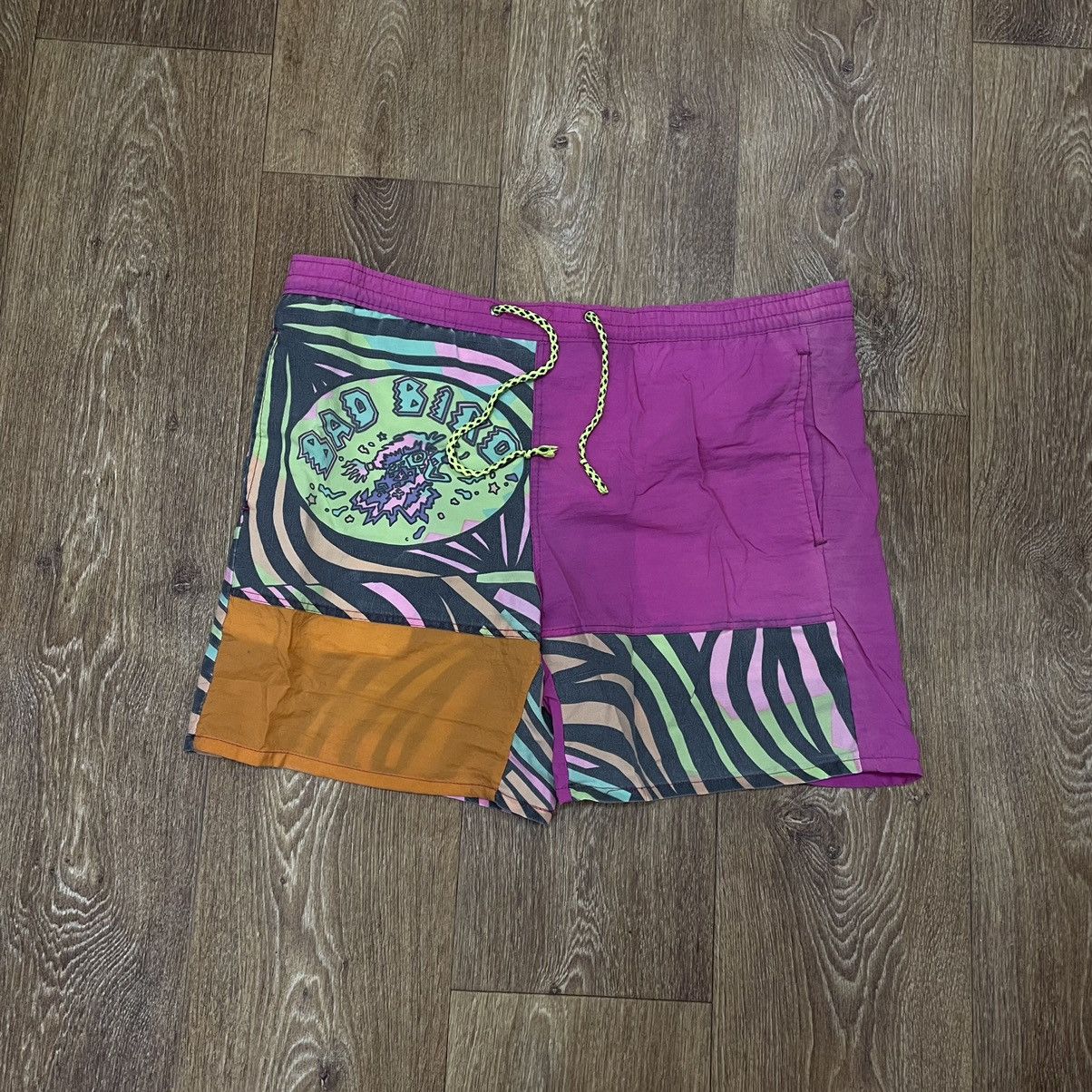 Vintage Vintage 90s Y2K Zebra Stripe Art Shorts Rave Streetwear 36 Size US 36 / EU 52 - 1 Thumbnail