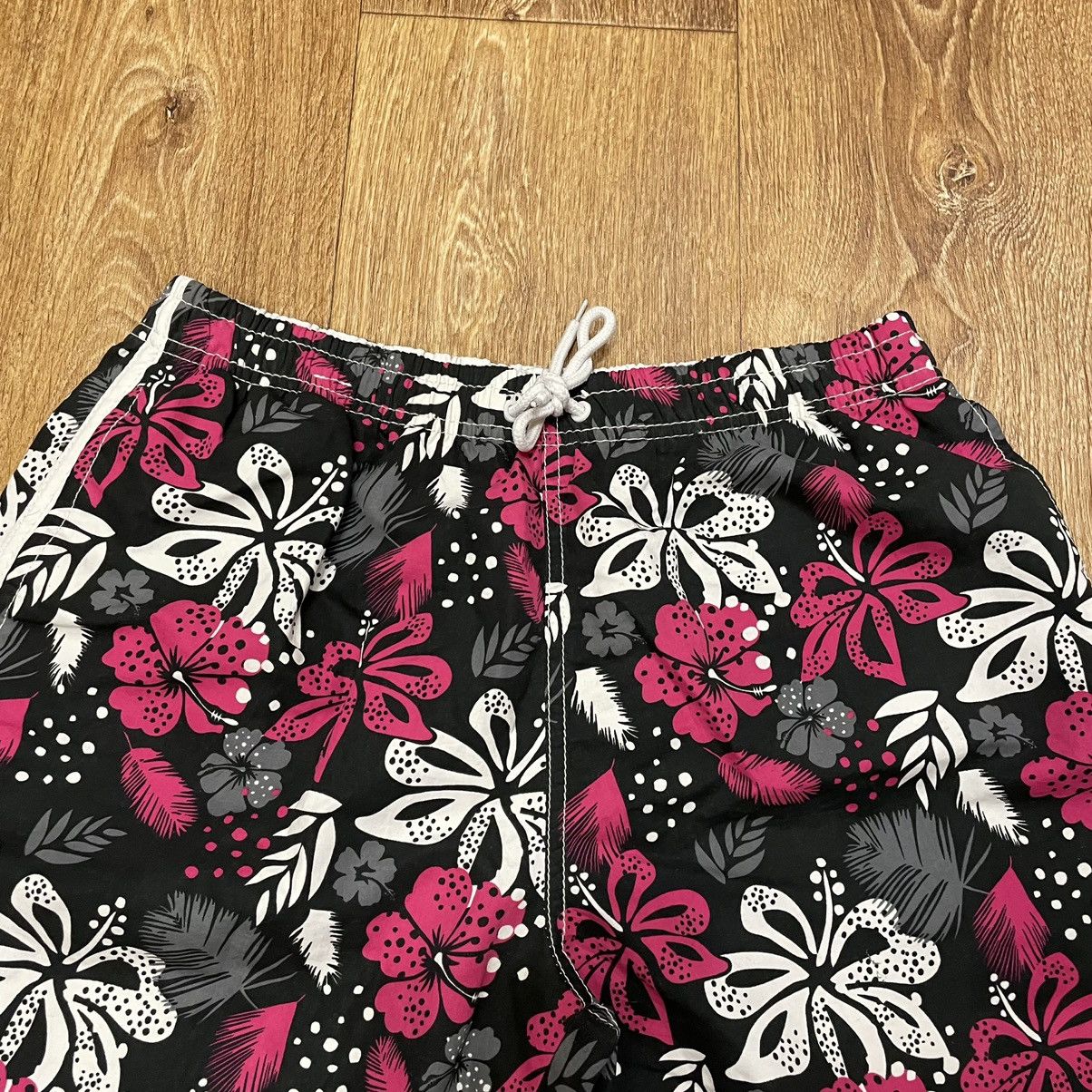 Vintage Vintage 90s Art Streetwear Shorts Summer Kanye Travis Style Size US 32 / EU 48 - 4 Thumbnail