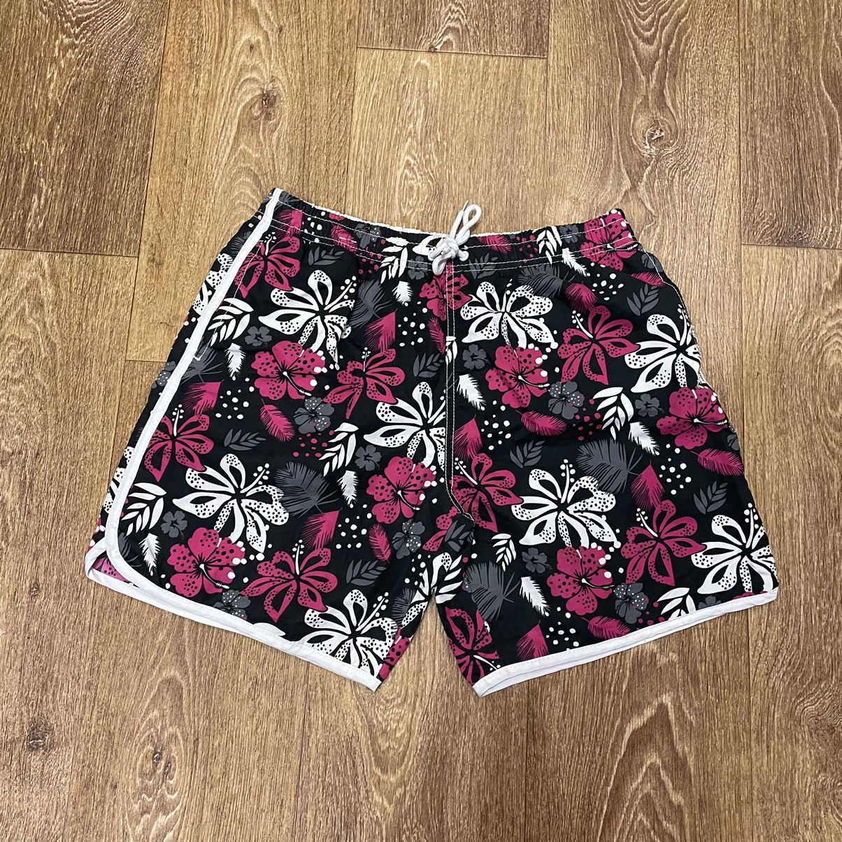 Vintage Vintage 90s Art Streetwear Shorts Summer Kanye Travis Style Size US 32 / EU 48 - 1 Thumbnail