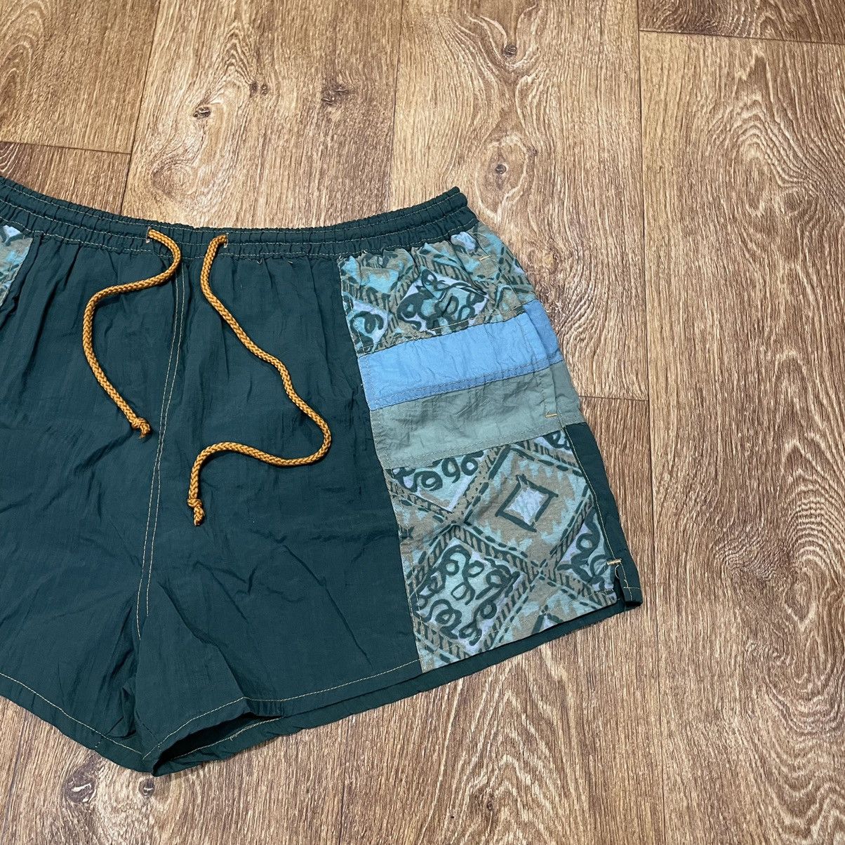 Vintage Vintage 90s Art Streetwear Shorts Summer Kanye Travis Style Size US 33 - 2 Thumbnail