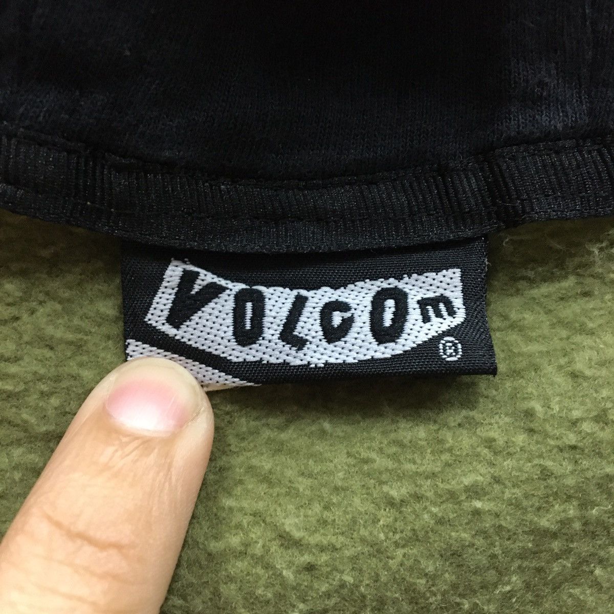 Vintage × Volcom Vintage Volcom Zipped Up Hoodie Size US S / EU 44-46 / 1 - 8 Thumbnail