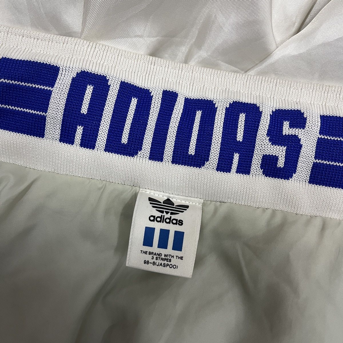 Adidas × Descente × Vintage Adidas Descente Japan Tracksuit Sweater Light Jacket Vintage Size US L / EU 52-54 / 3 - 3 Thumbnail