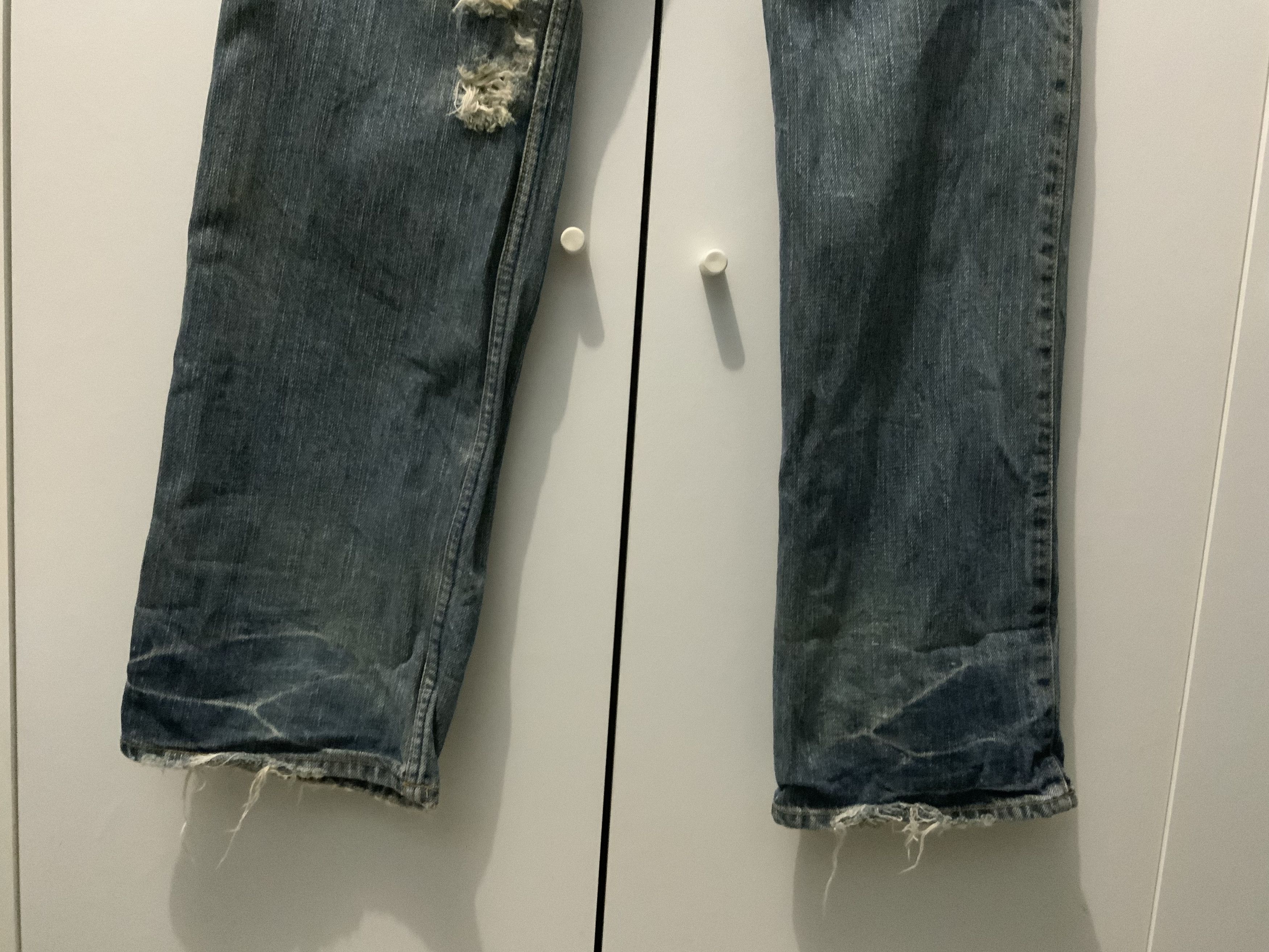 Japanese Brand Vintage Distressed Lois Crayon Japan Denim Jean Size US 31 - 10 Thumbnail