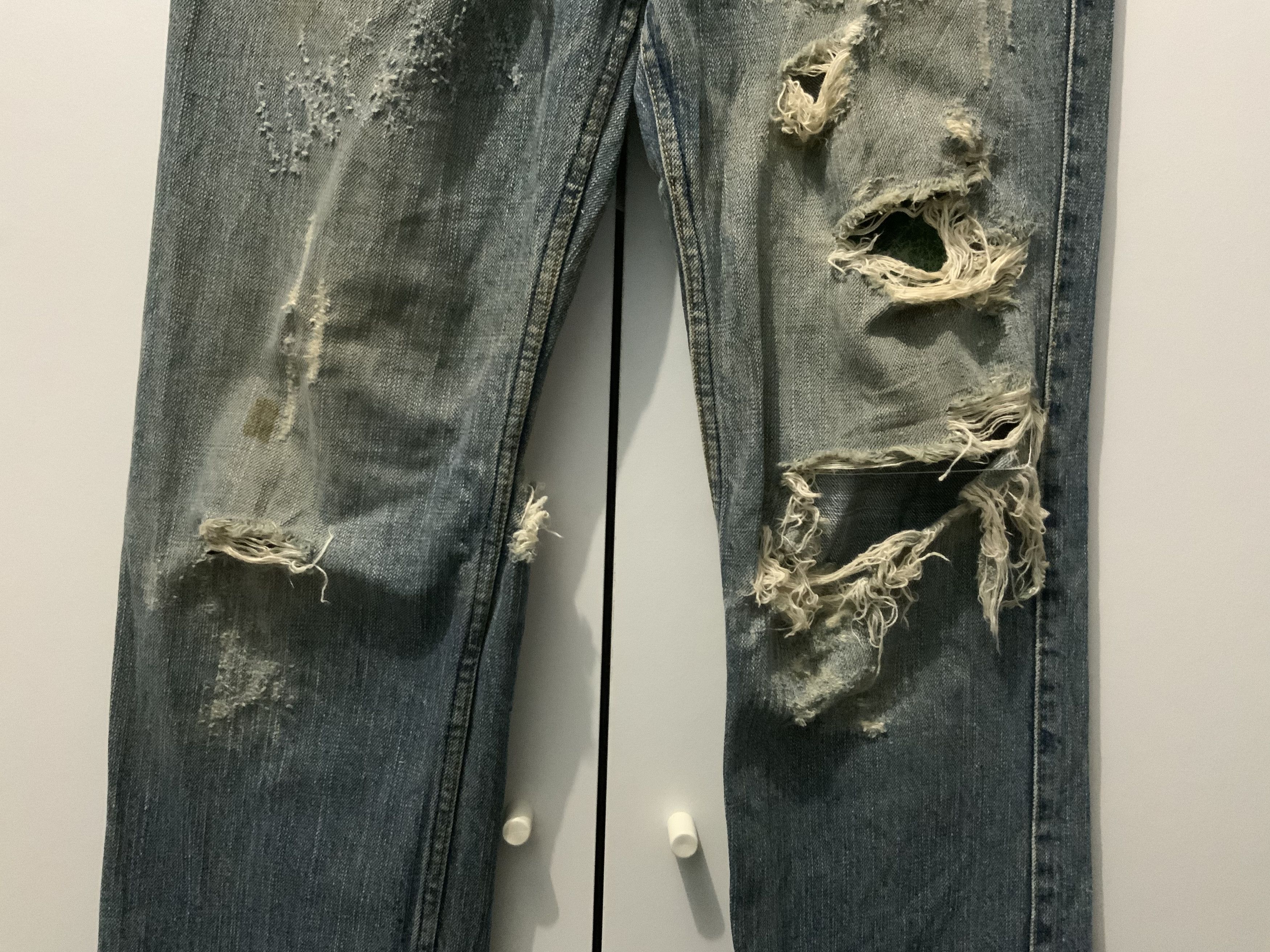 Japanese Brand Vintage Distressed Lois Crayon Japan Denim Jean Size US 31 - 4 Thumbnail