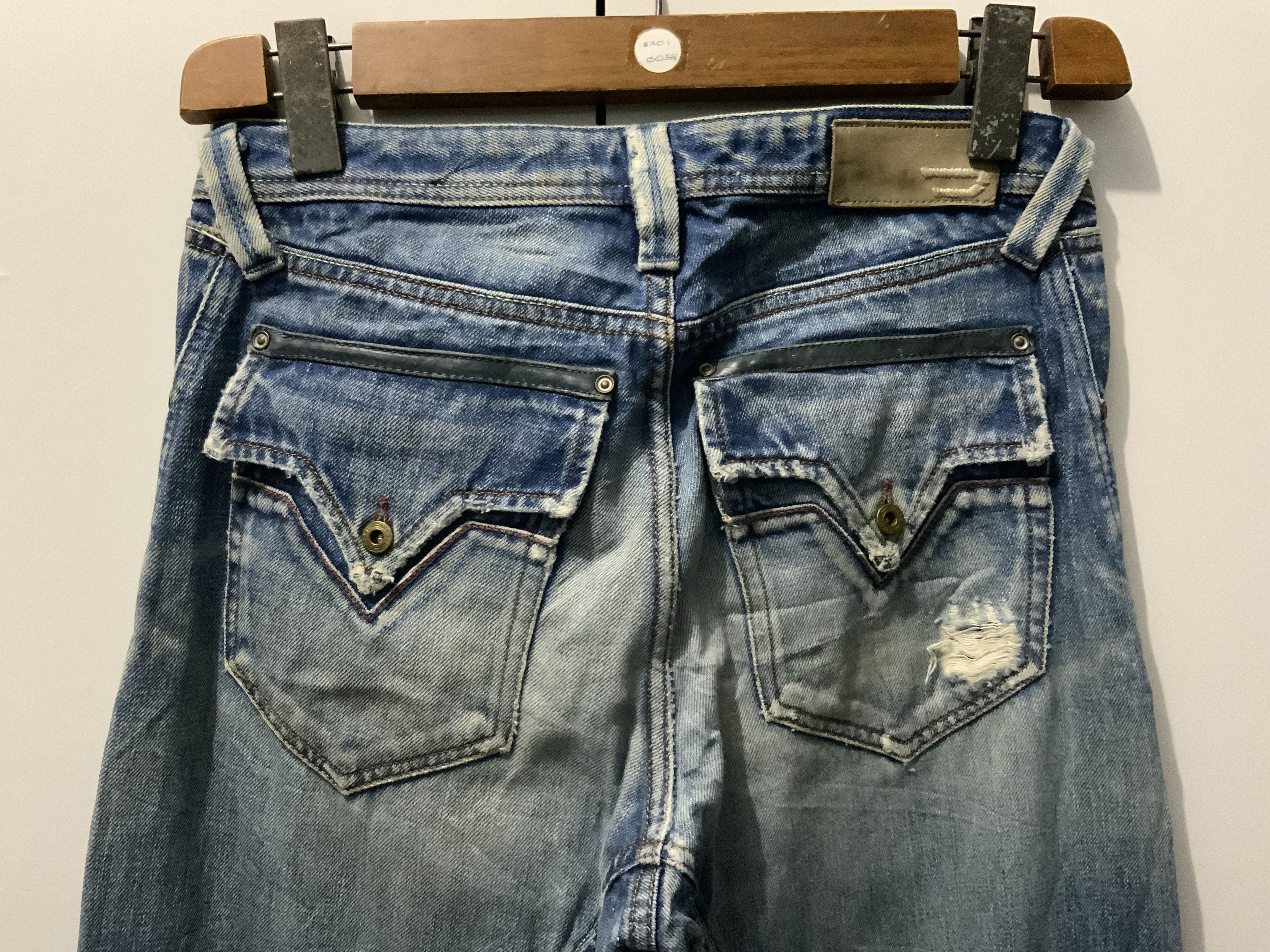 Diesel Vintage Diesel Industry Larkee Button Fly Denim Non Selvedge Size US 32 / EU 48 - 9 Thumbnail