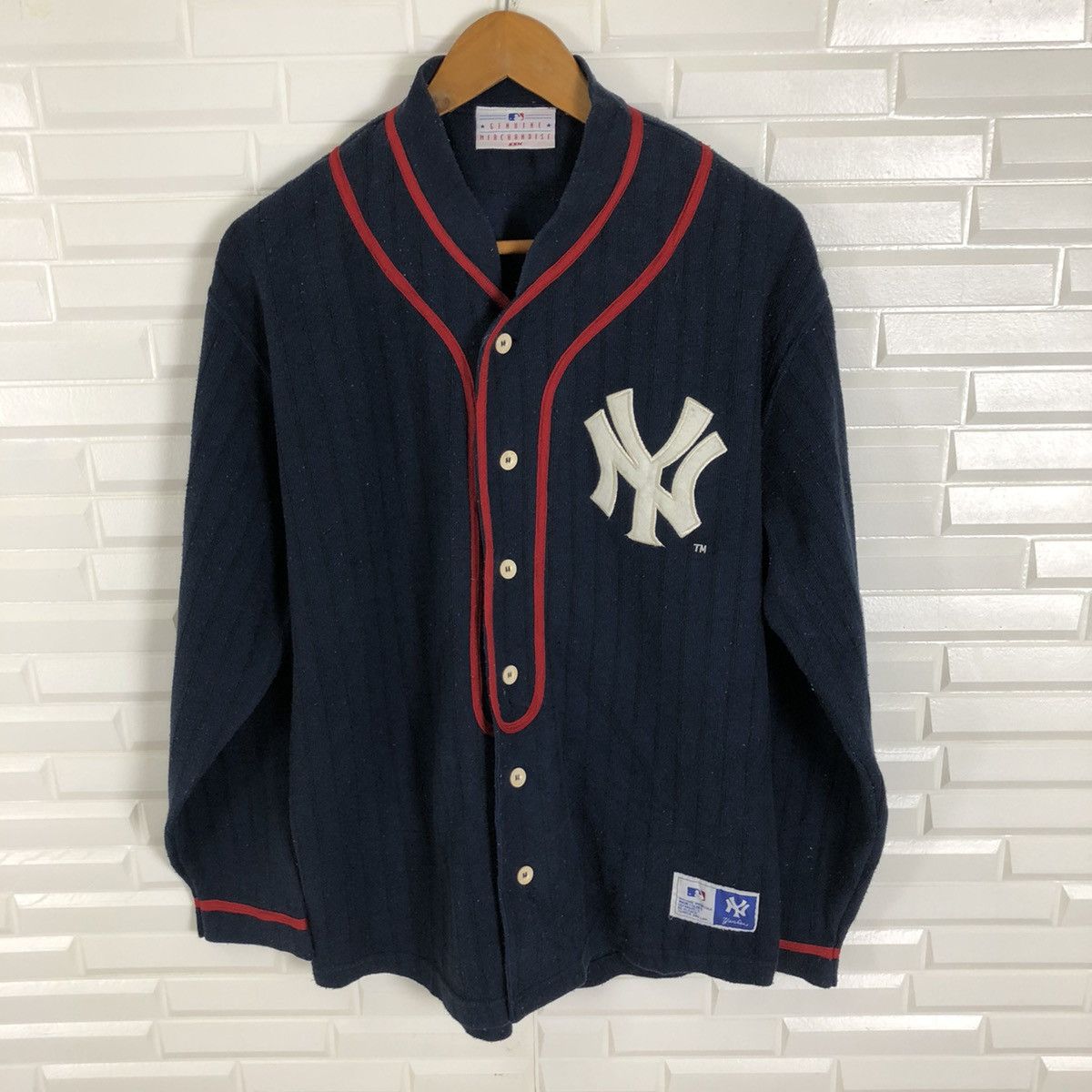 MLB × New York Yankees ✈️🔥NY YANKEES GENUINE MERCHANDISE LIGHT JACKET🔥✈️ Size US L / EU 52-54 / 3 - 2 Thumbnail
