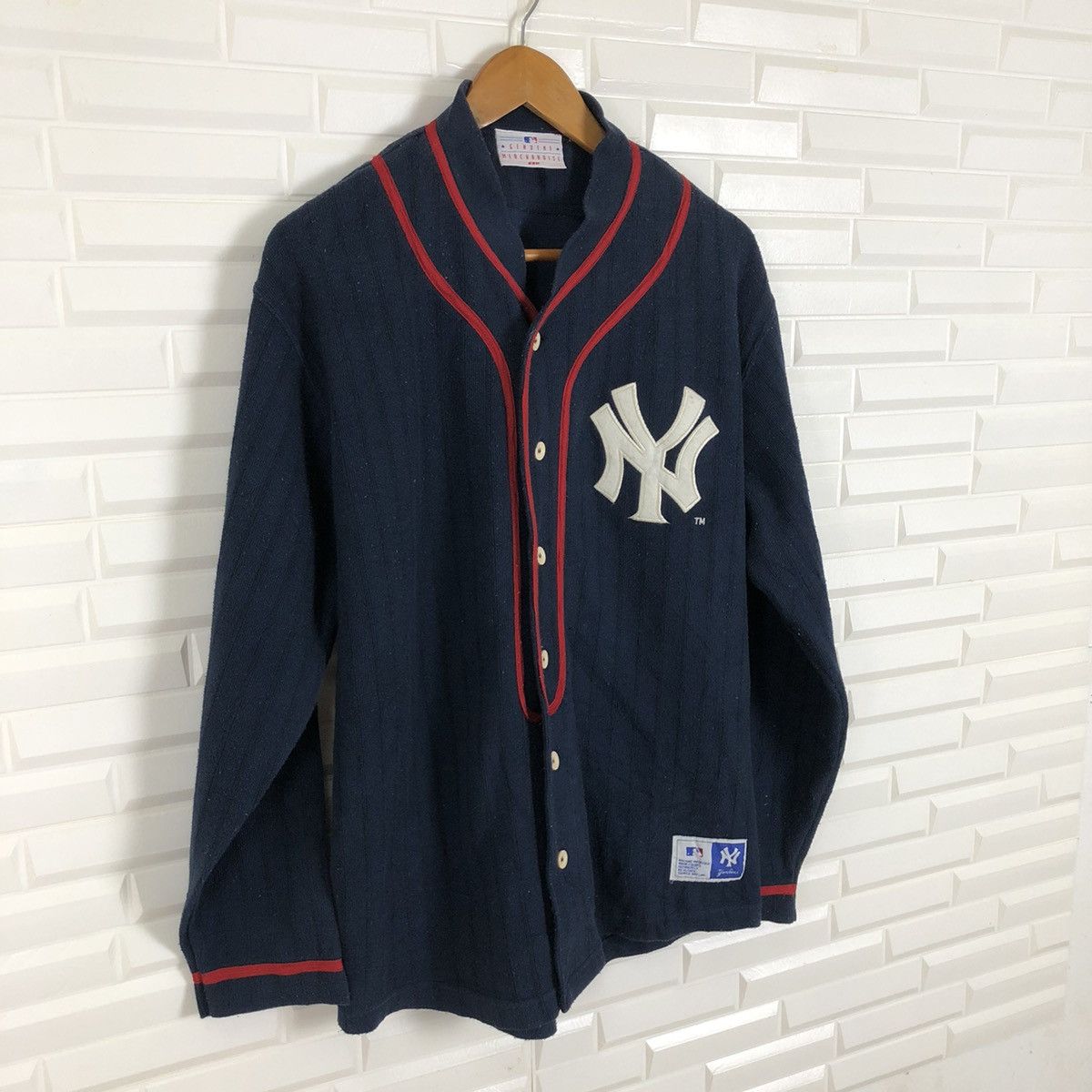 MLB × New York Yankees ✈️🔥NY YANKEES GENUINE MERCHANDISE LIGHT JACKET🔥✈️ Size US L / EU 52-54 / 3 - 4 Thumbnail