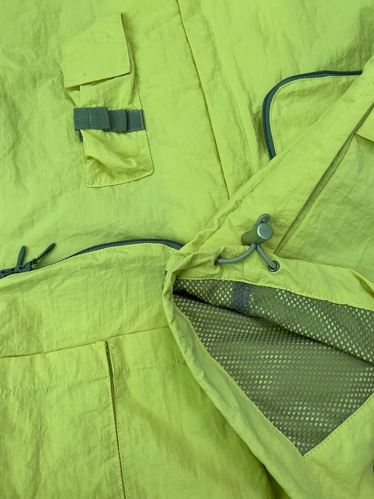 Cross Colours × Japanese Brand × Tornado Mart Outdoor Digital casual wear fishing Multipocket jacket ves Size US L / EU 52-54 / 3 - 6 Thumbnail