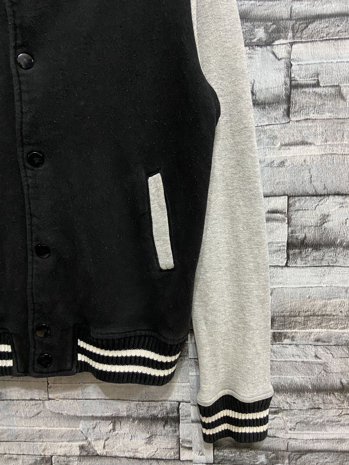 Japanese Brand Sorridered Varsity Jacket button hoodie size M fit S Size US S / EU 44-46 / 1 - 6 Thumbnail