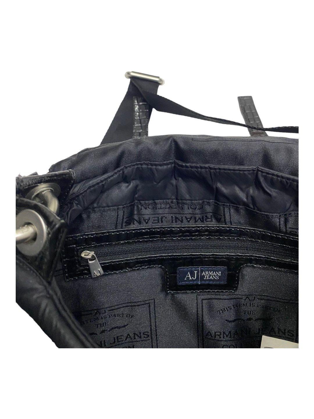 Armani 🔥ARMANI JEANS MULTI POCKET ZIPPER PUFFER SLING BAG Size ONE SIZE - 9 Thumbnail
