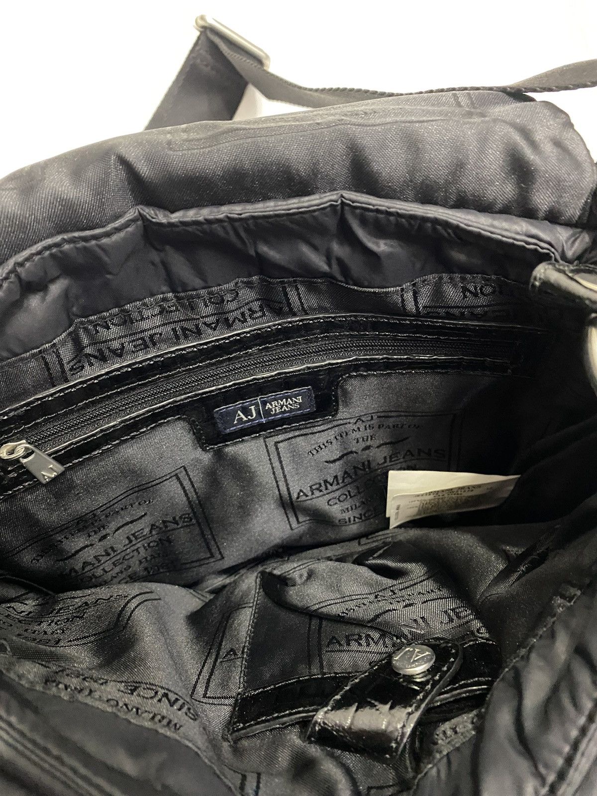 Armani 🔥ARMANI JEANS MULTI POCKET ZIPPER PUFFER SLING BAG Size ONE SIZE - 14 Thumbnail