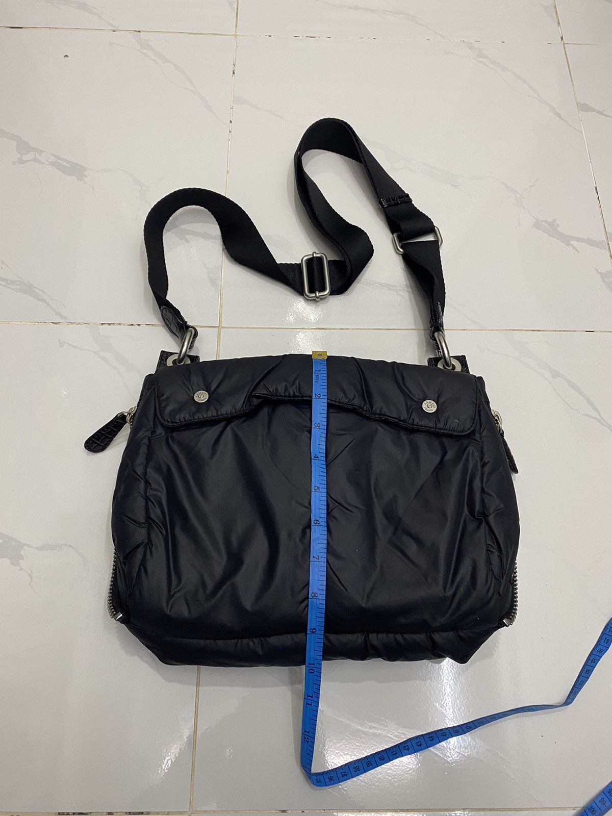 Armani 🔥ARMANI JEANS MULTI POCKET ZIPPER PUFFER SLING BAG Size ONE SIZE - 18 Thumbnail