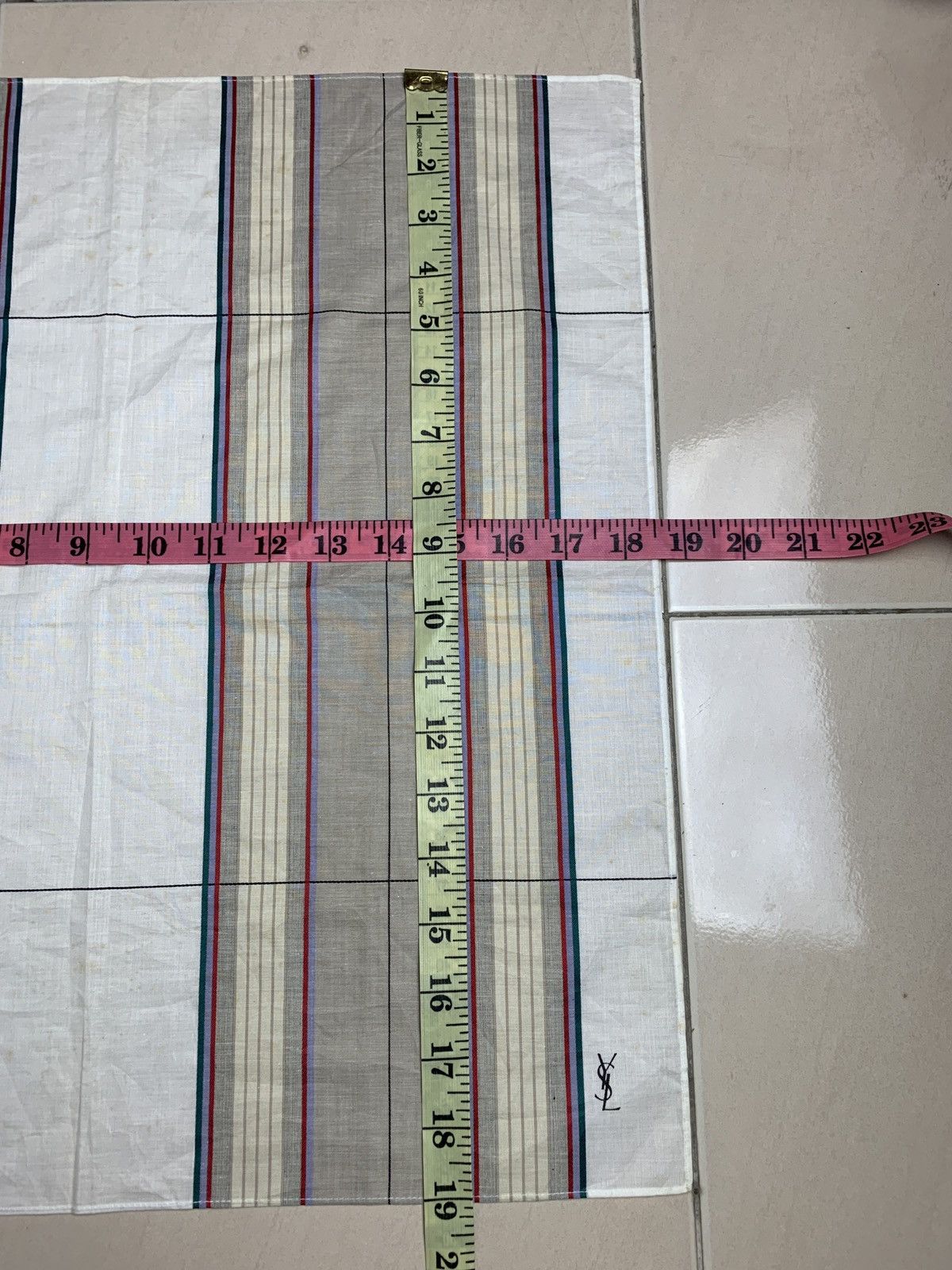 Yves Saint Laurent YSL Handkerchief Pocketsquares Size ONE SIZE - 9 Thumbnail