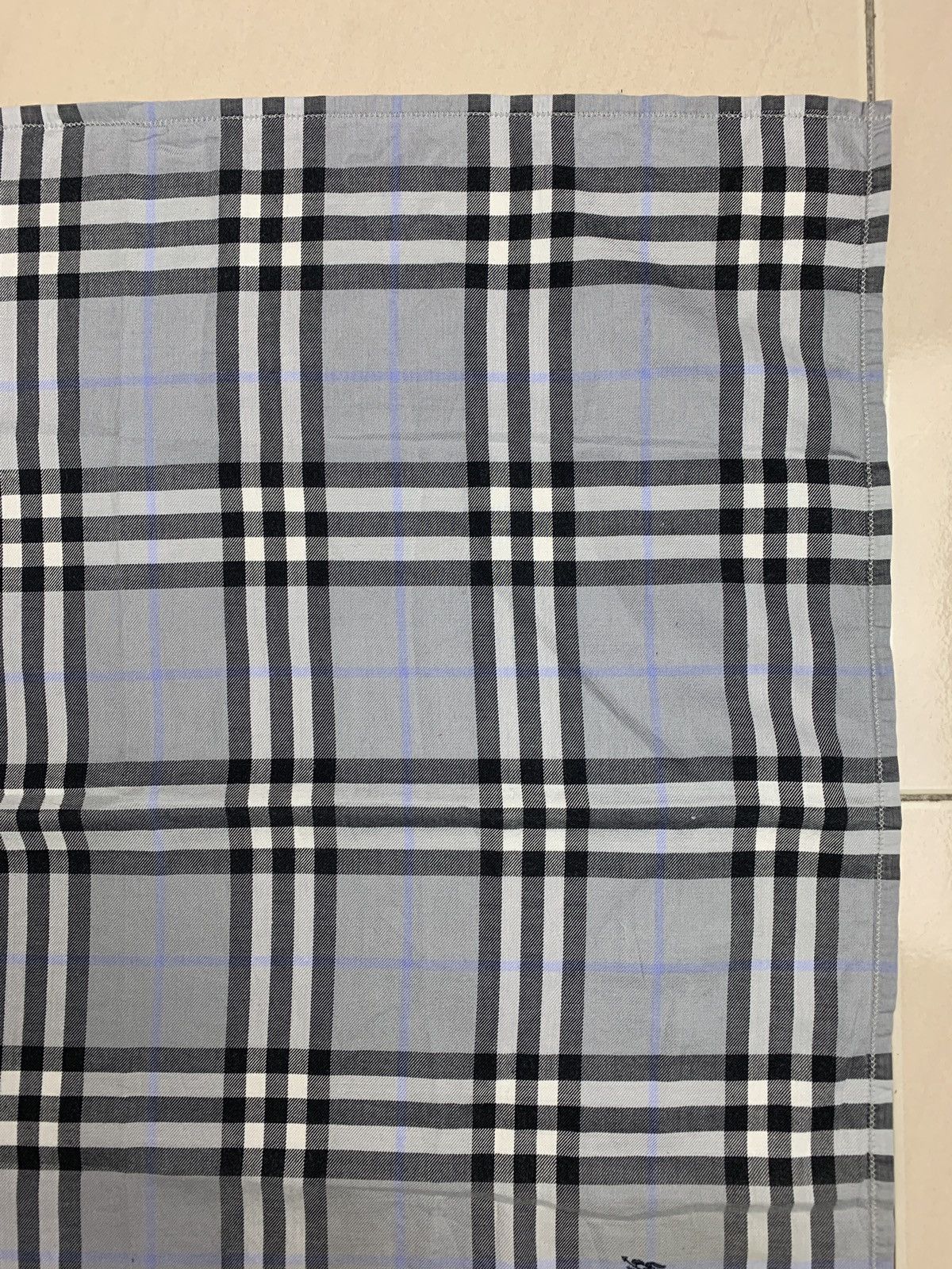 Burberry Burberry Handkerchief Pocketsquares Size ONE SIZE - 5 Thumbnail