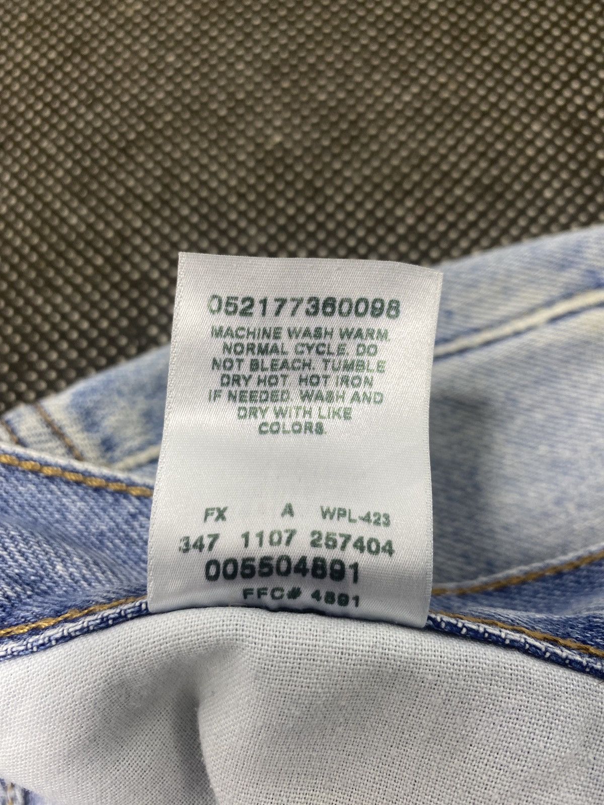 Levi's VINTAGE LEVIS 550 BLUE WASH JEANS-J468 Size US 39 - 8 Thumbnail