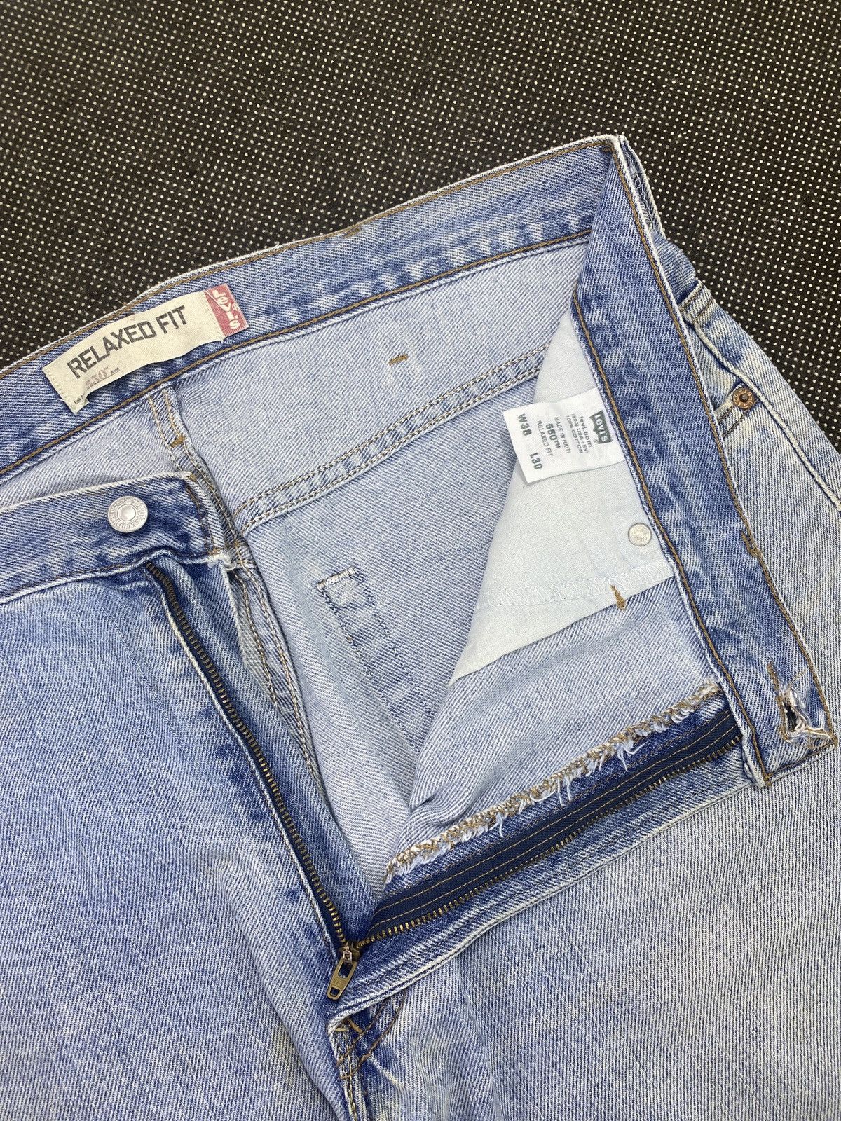 Levi's VINTAGE LEVIS 550 BLUE WASH JEANS-J468 Size US 39 - 5 Thumbnail