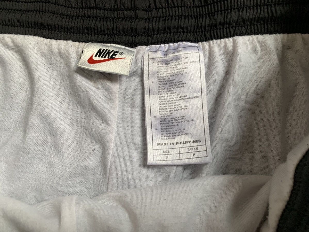 Nike × Vintage NIKE DRILL VINTAGE BIG SWOOSH NYLON PANTS 90’S Size US 32 / EU 48 - 9 Thumbnail