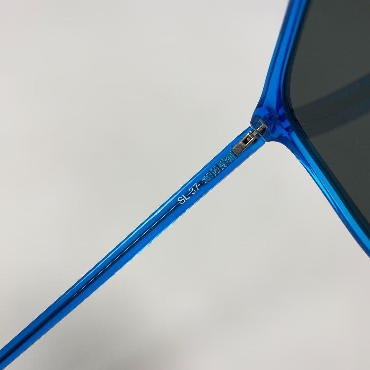 Designer Saint Laurent Paris SL37 Surf Blue Square Frame Sunglasses Size ONE SIZE - 16 Thumbnail