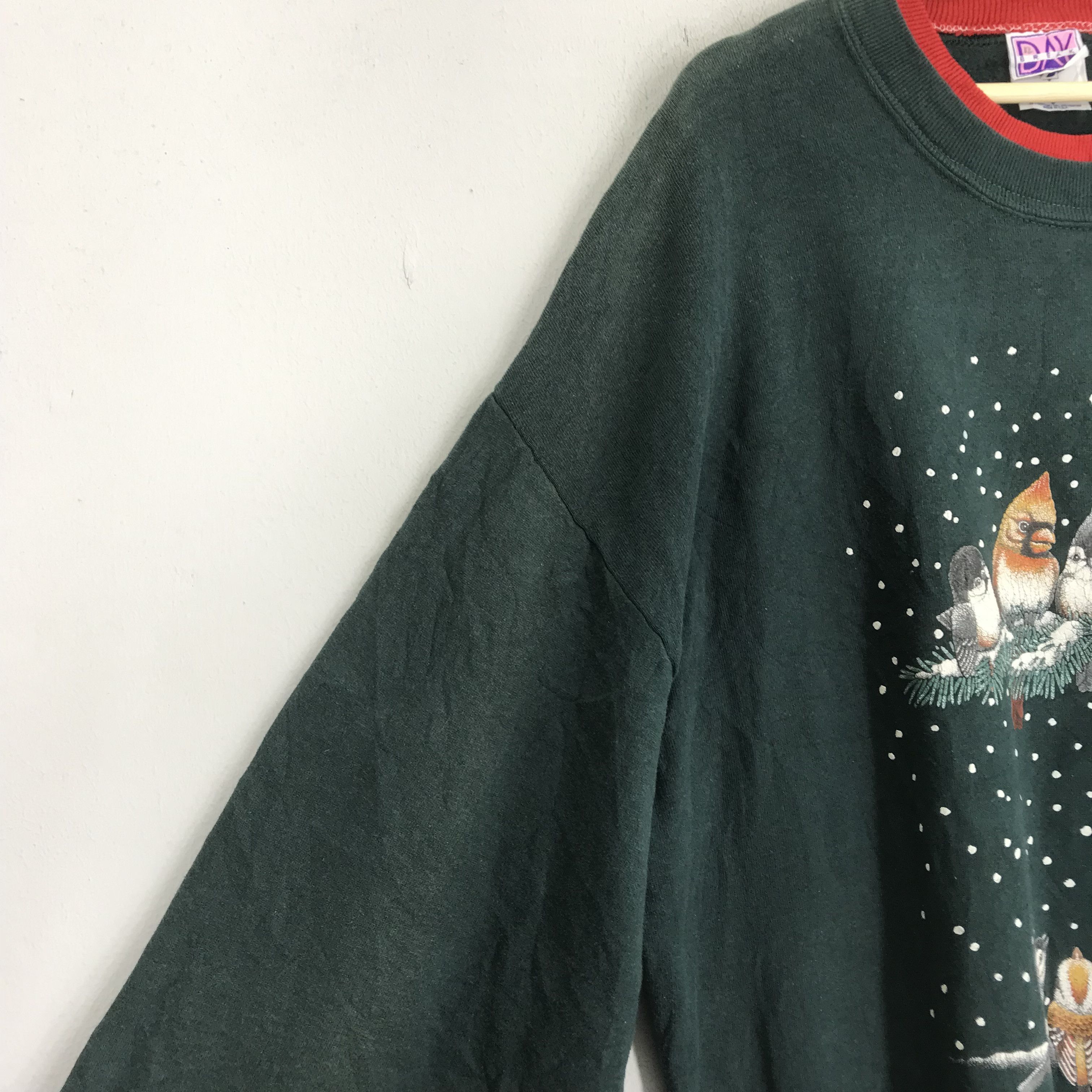 Arts & Science Vintage Cardinal Birds Winter Graphics Sweater Bird House Size US XL / EU 56 / 4 - 7 Thumbnail
