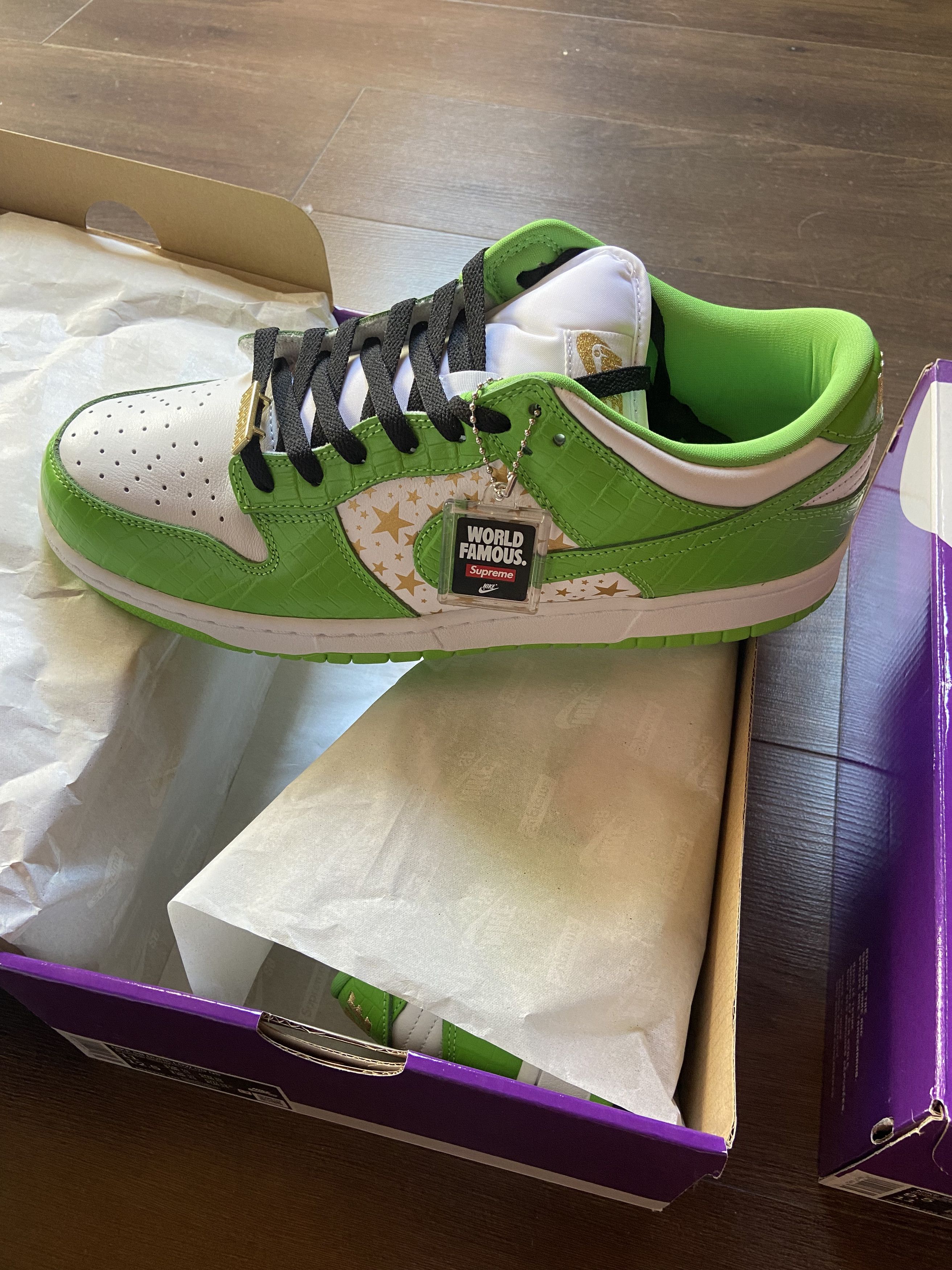 Supreme Nike SB Dunk Low x Supreme Green | Grailed