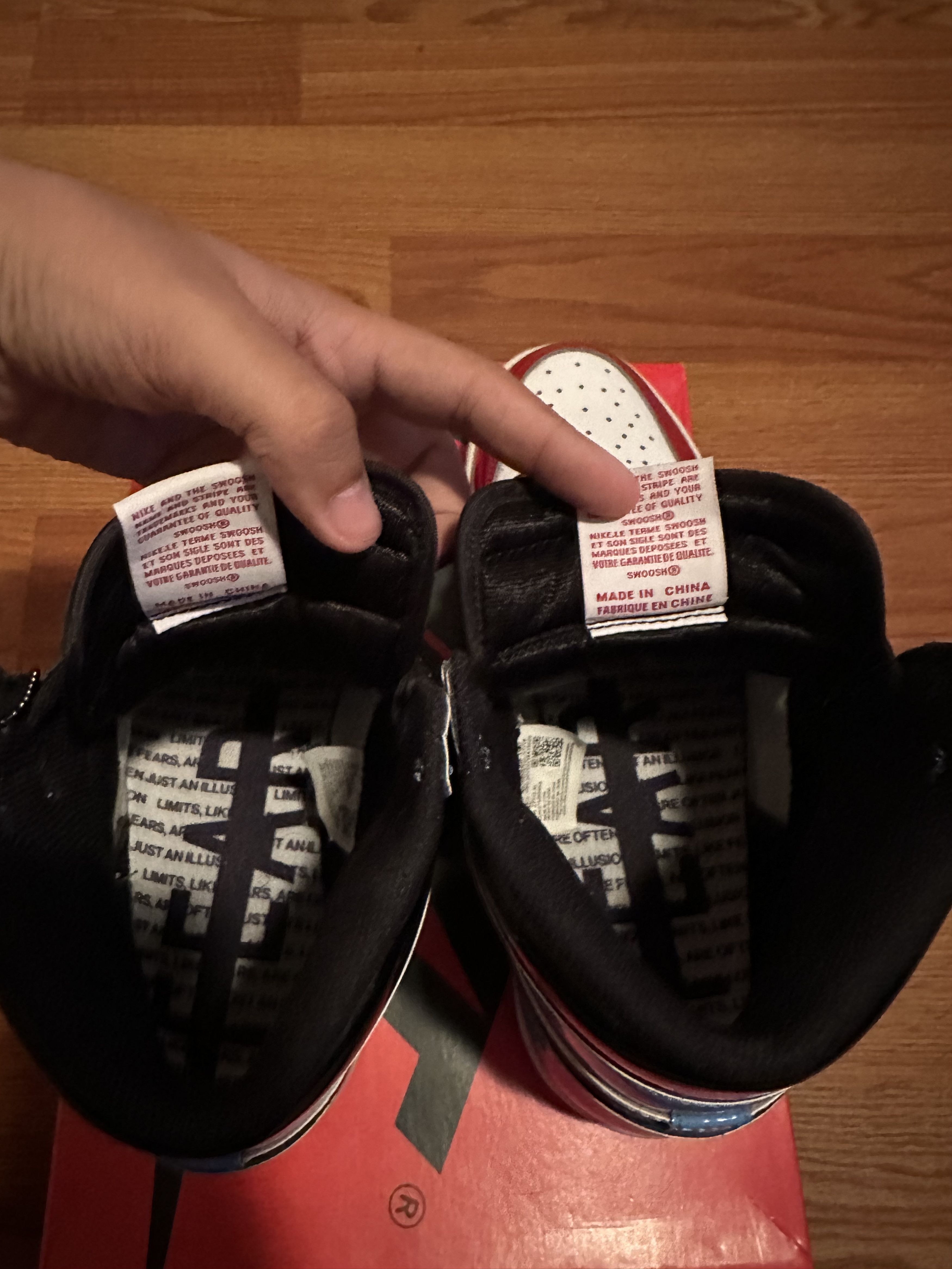 Jordan Brand Jordan Retro 1 Fearless Size US 9.5 / EU 42-43 - 5 Thumbnail