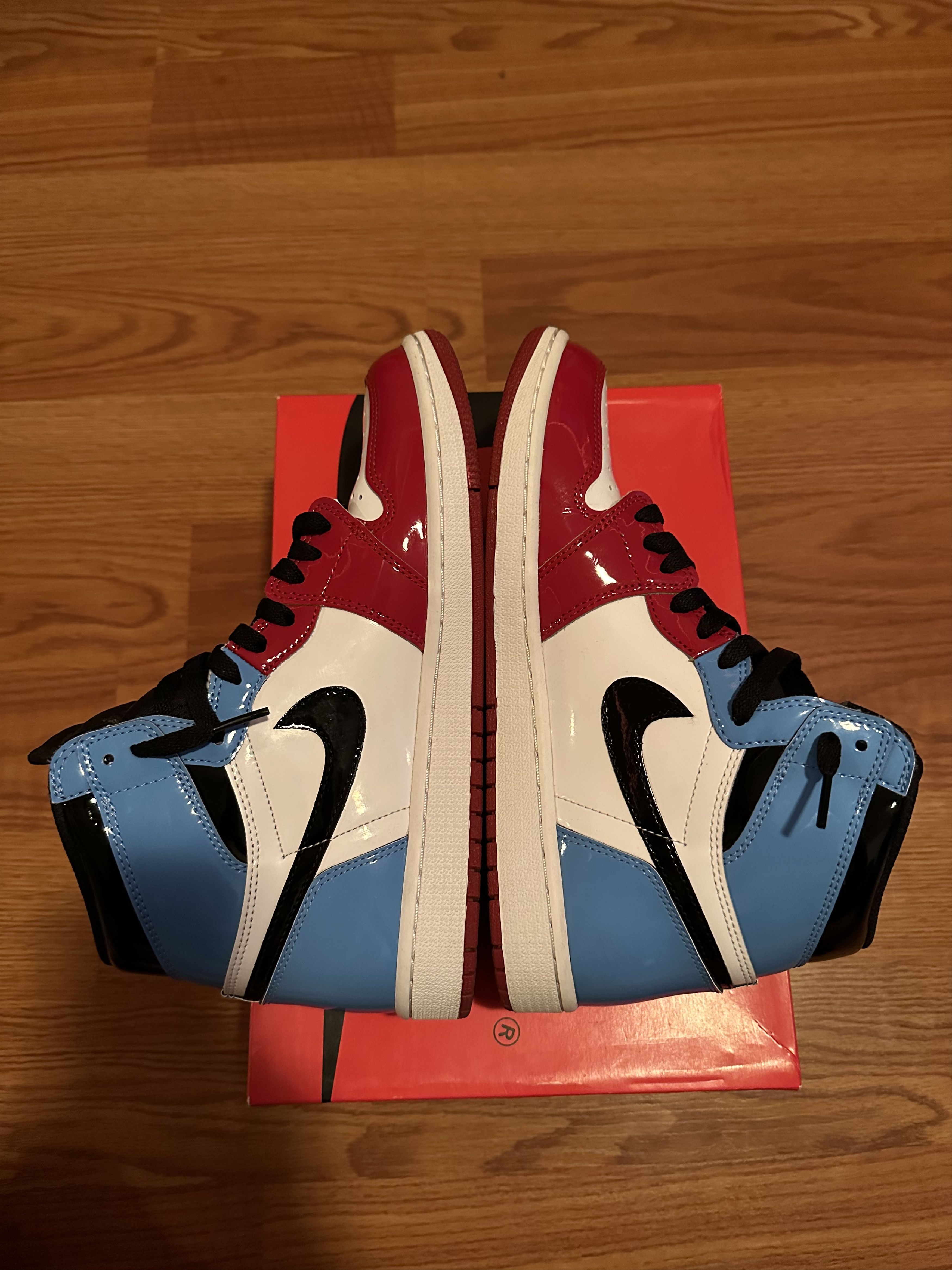 Jordan Brand Jordan Retro 1 Fearless Size US 9.5 / EU 42-43 - 3 Thumbnail