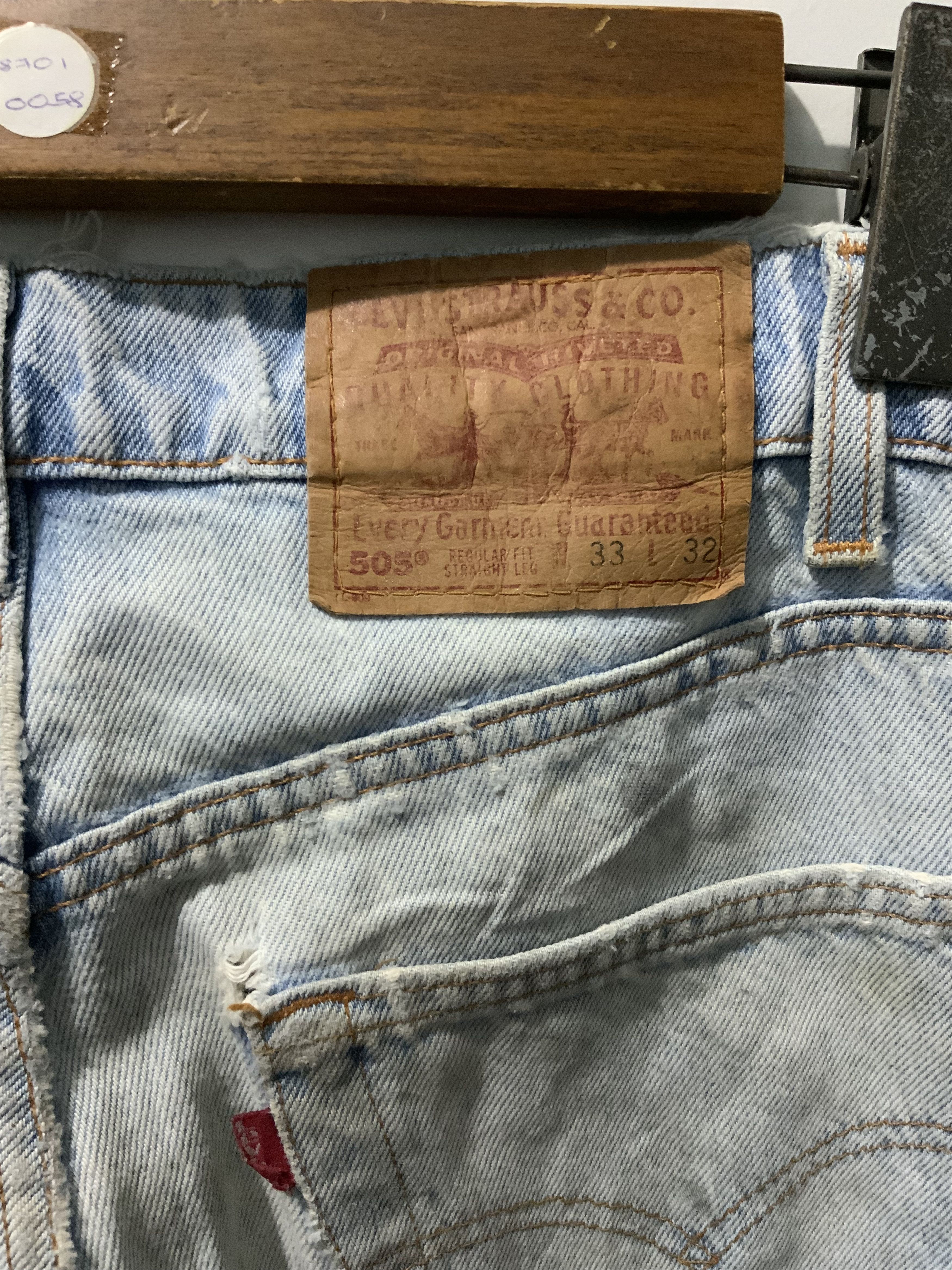 Levi's Vintage 90s Levi’s Faded Thrased Essential Denim Jeans Size US 33 - 12 Thumbnail