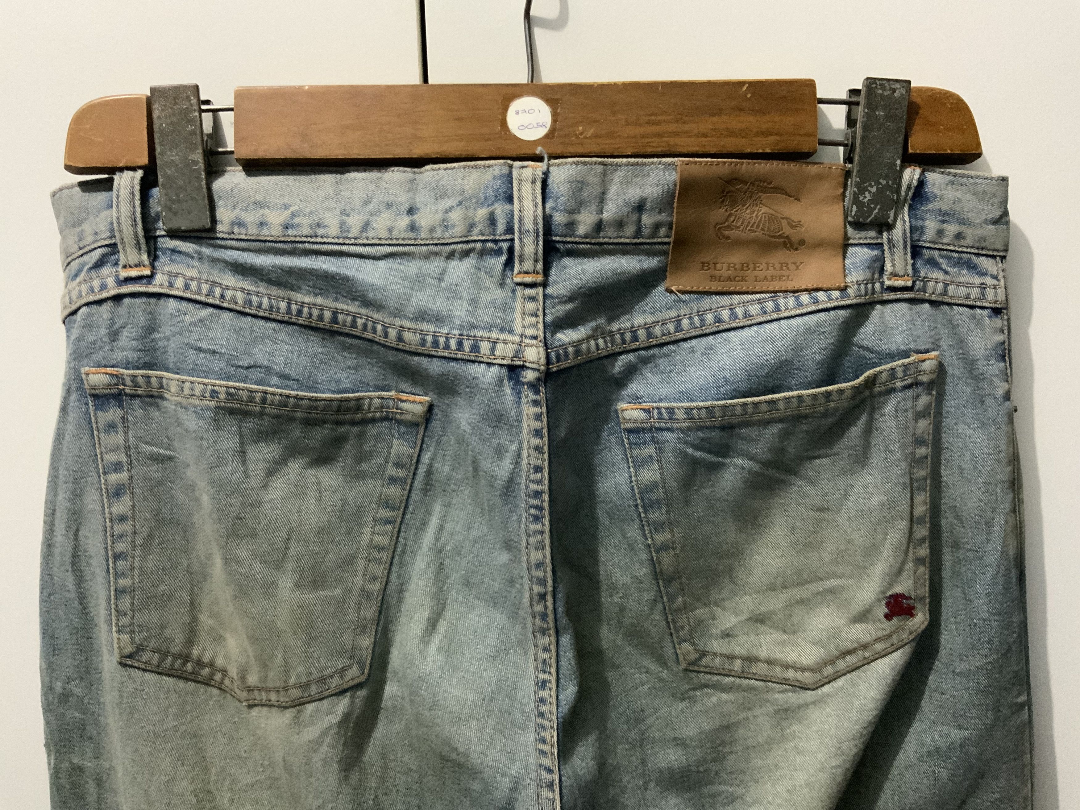 Burberry Burberry Black Label Light Wash Rusty Jeans Size US 34 / EU 50 - 8 Thumbnail