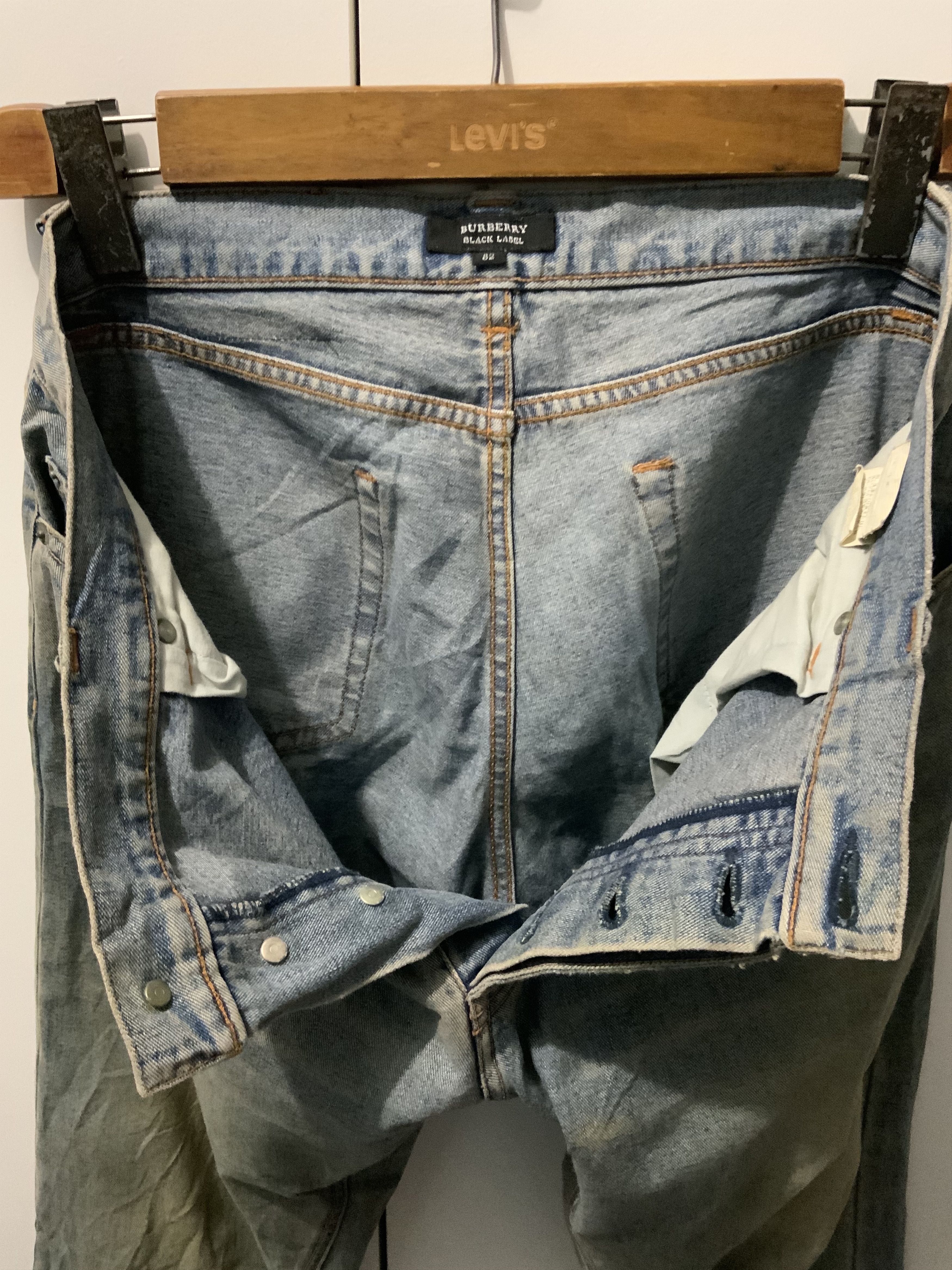 Burberry Burberry Black Label Light Wash Rusty Jeans Size US 34 / EU 50 - 13 Thumbnail