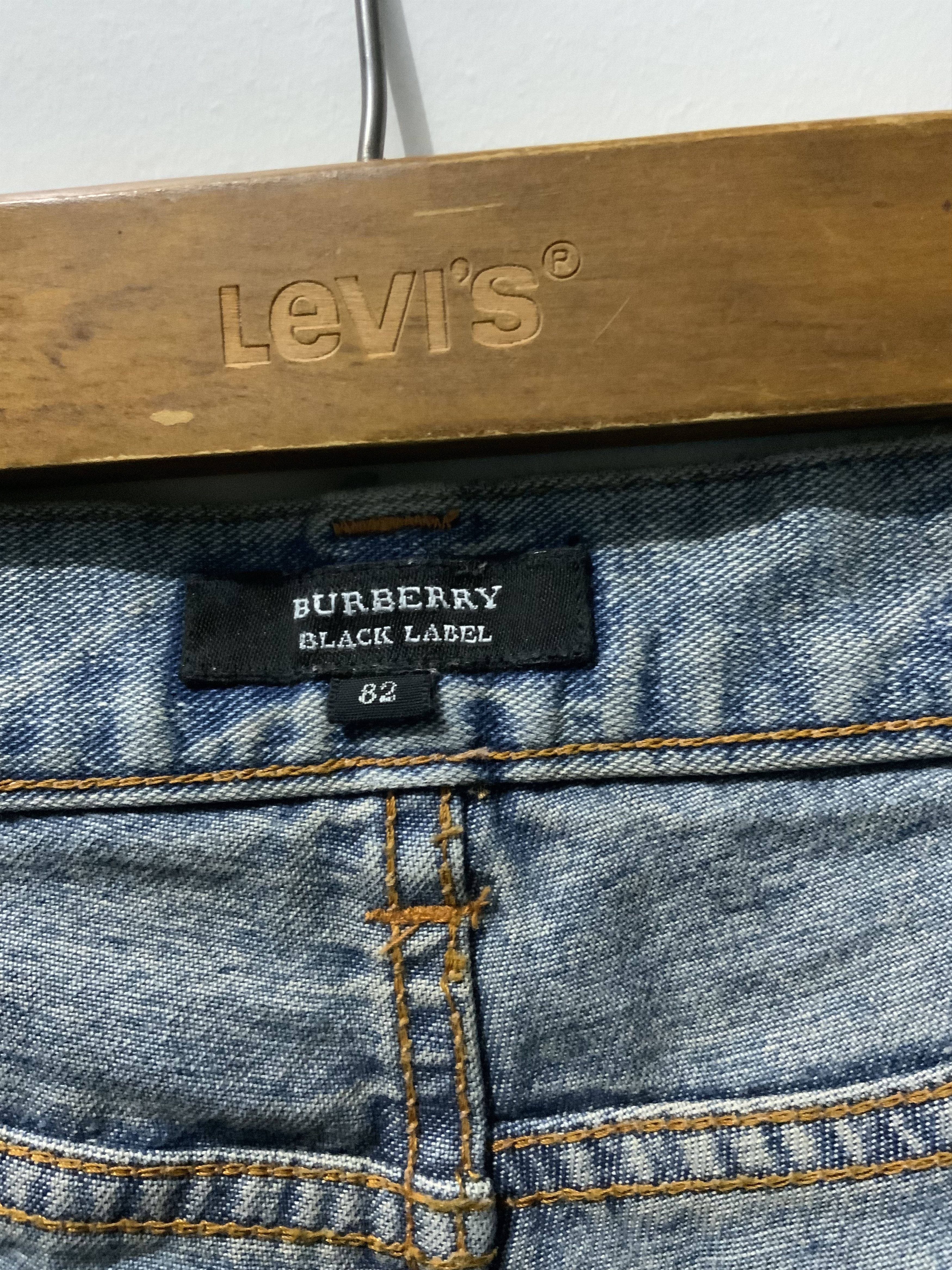 Burberry Burberry Black Label Light Wash Rusty Jeans Size US 34 / EU 50 - 15 Thumbnail