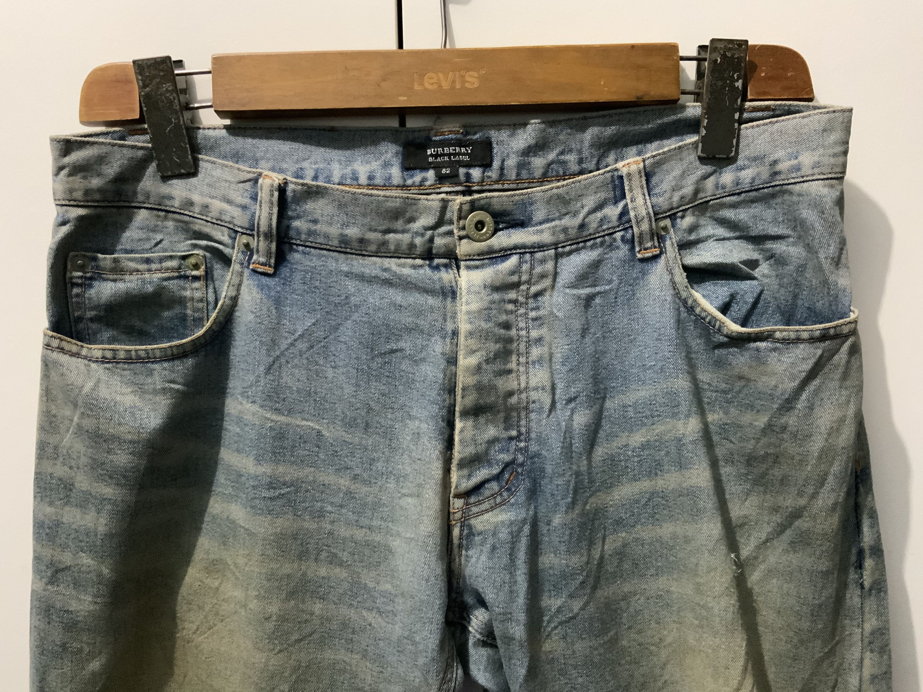 Burberry Burberry Black Label Light Wash Rusty Jeans Size US 34 / EU 50 - 3 Thumbnail