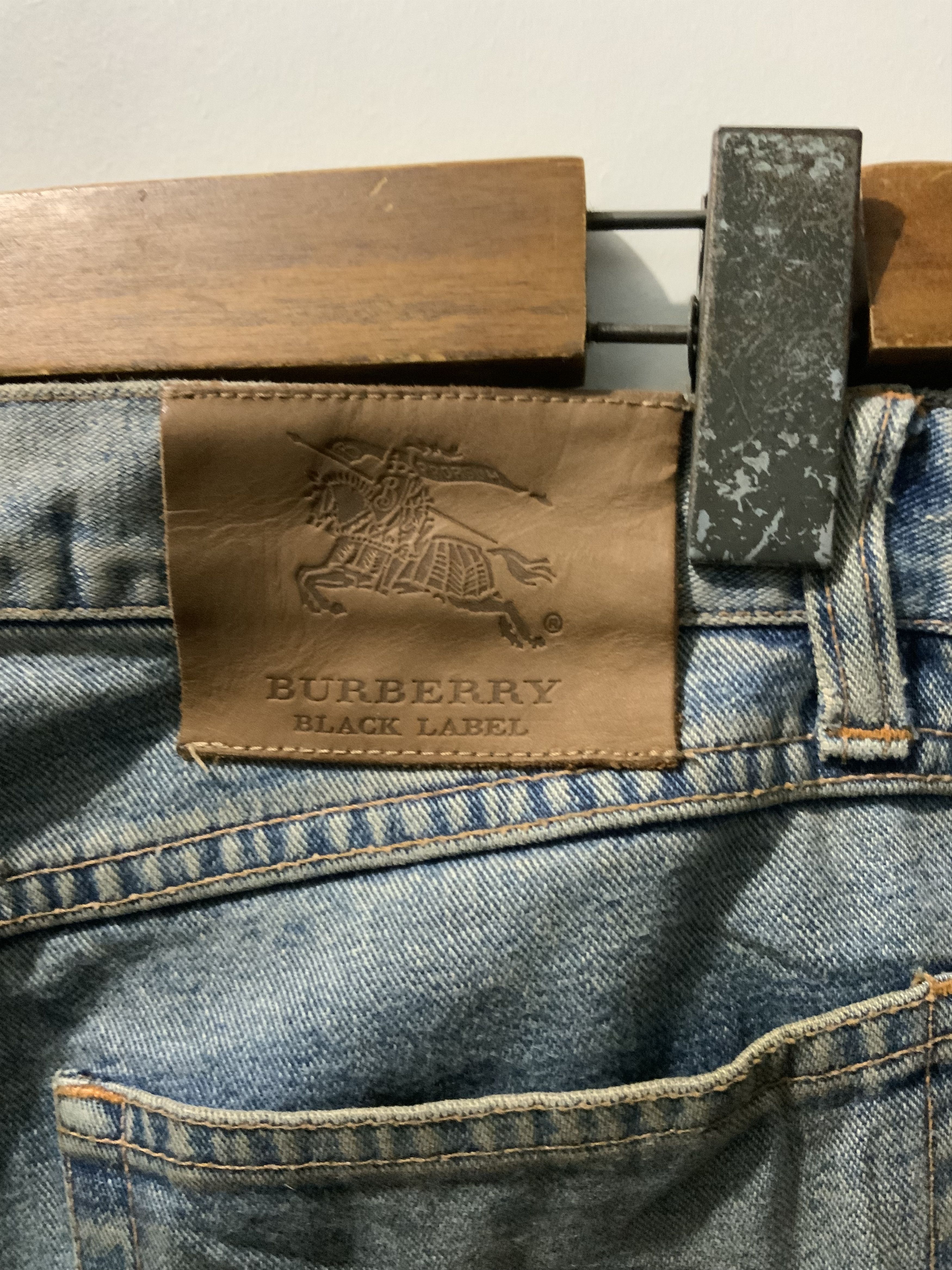 Burberry Burberry Black Label Light Wash Rusty Jeans Size US 34 / EU 50 - 12 Thumbnail