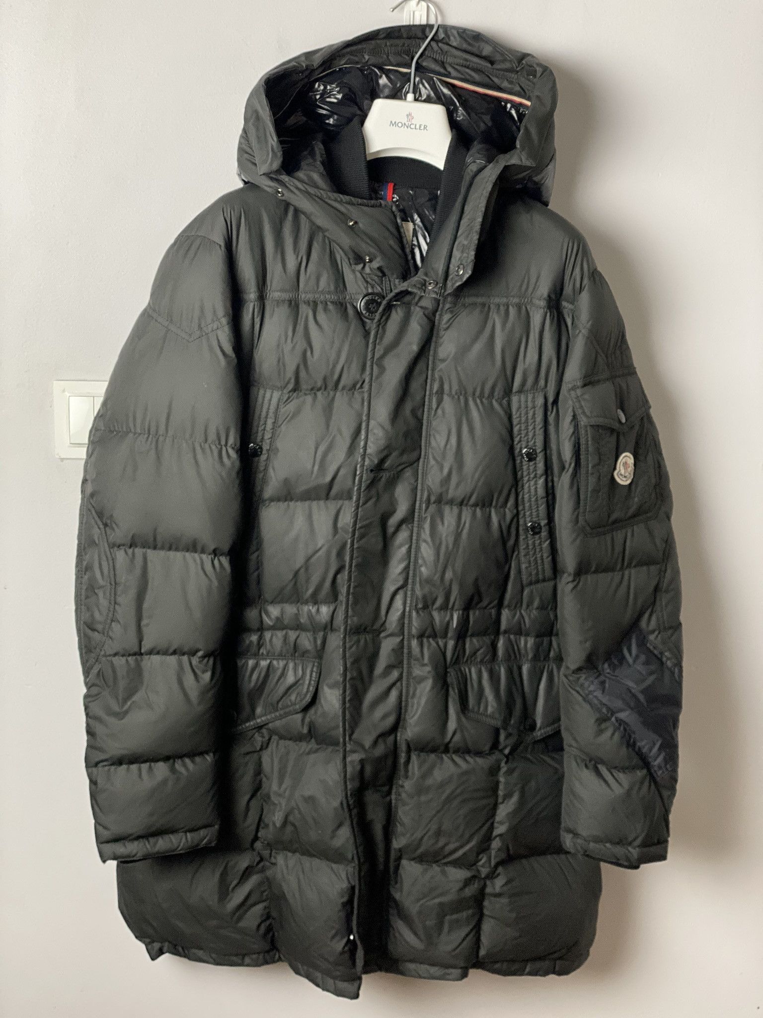 image of Moncler Gabriel Giubotto Gabriel Jacket Down Winter in Black, Men's (Size Medium)