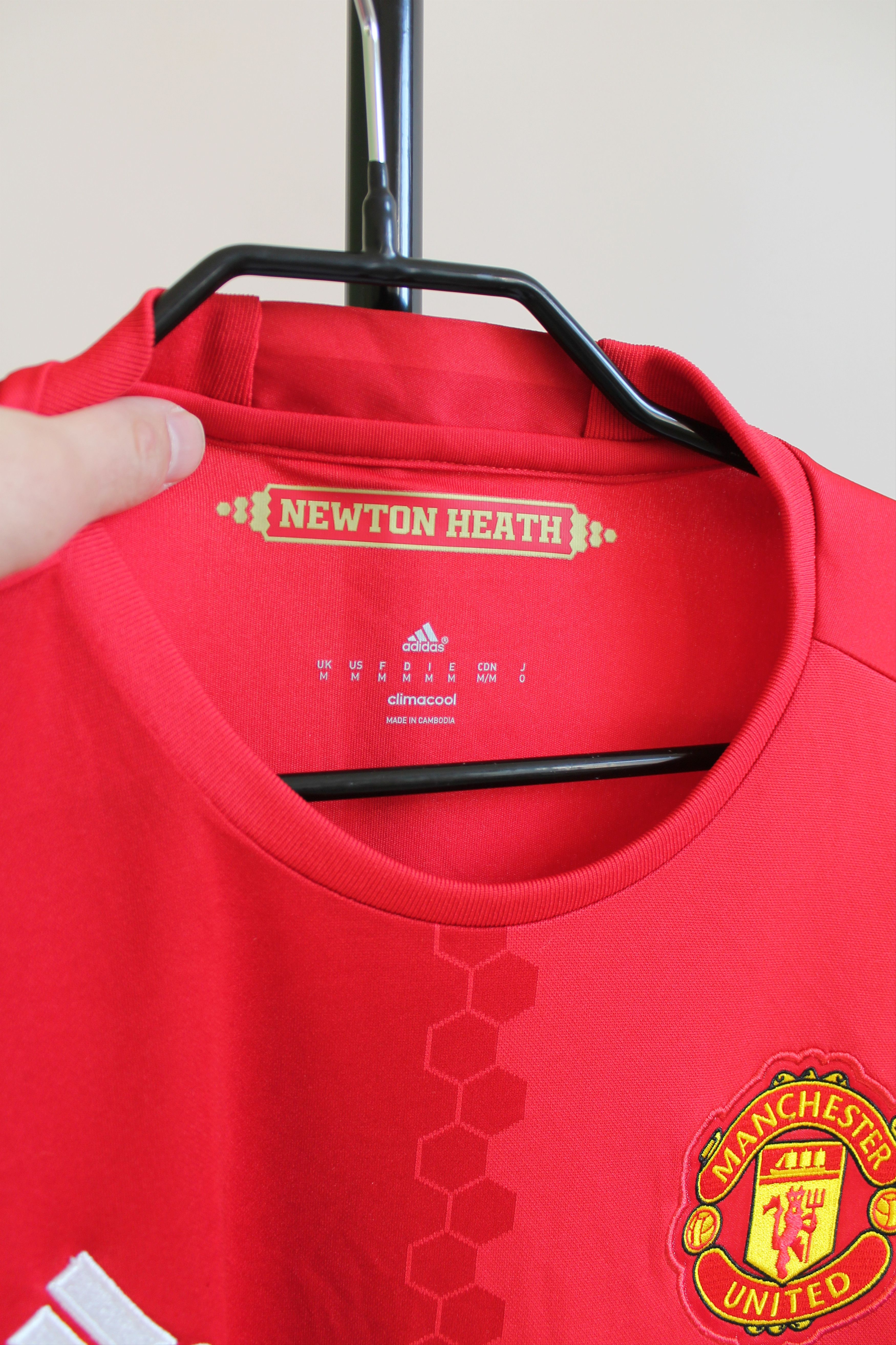 Adidas 2016 2017 Manchester United MU Home Soccer Jersey Adidas Size US M / EU 48-50 / 2 - 4 Thumbnail