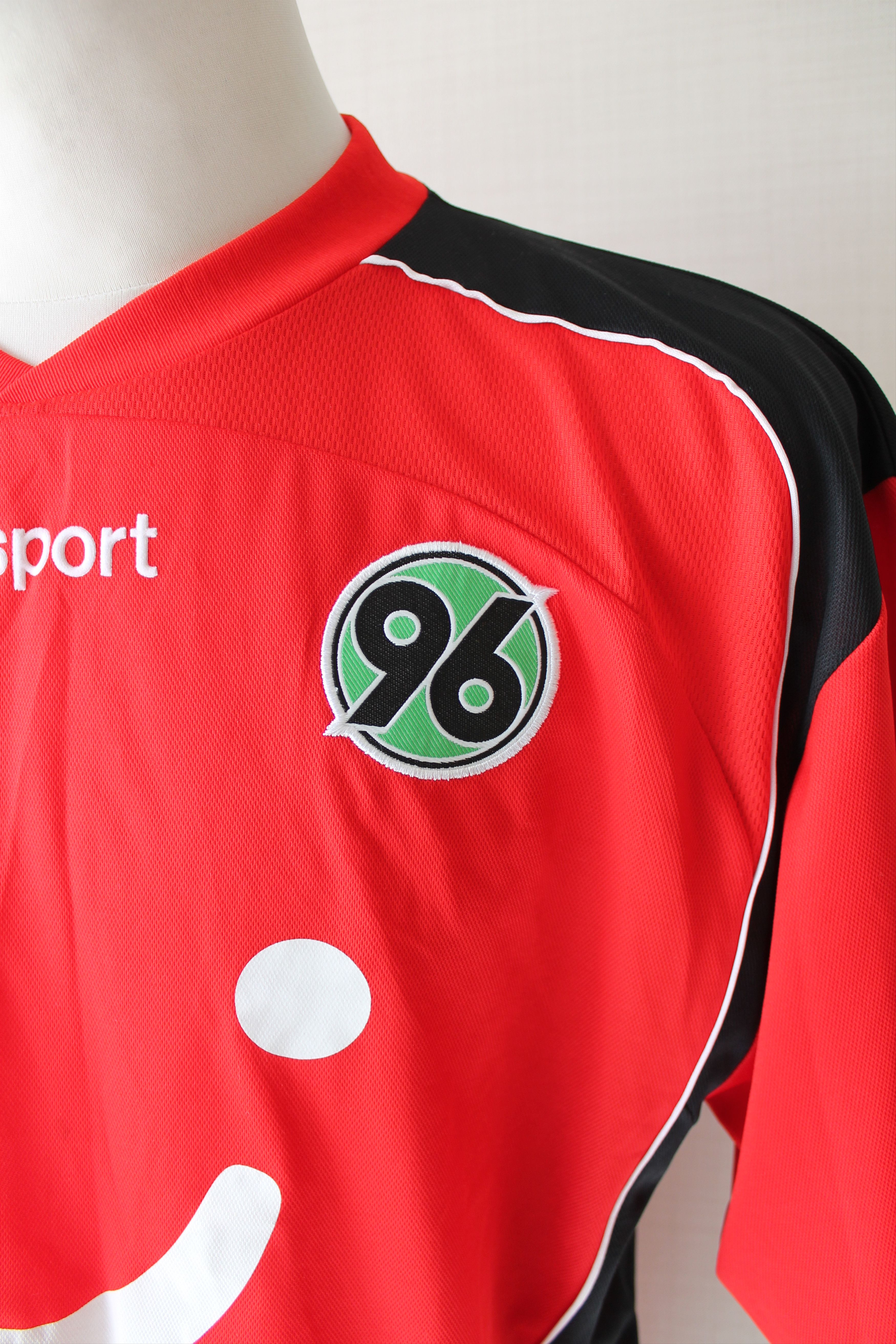 Vintage 2004 Hannover 96 Home #17 Krupnikovic Soccer Jersey shirt Size US XXL / EU 58 / 5 - 4 Thumbnail