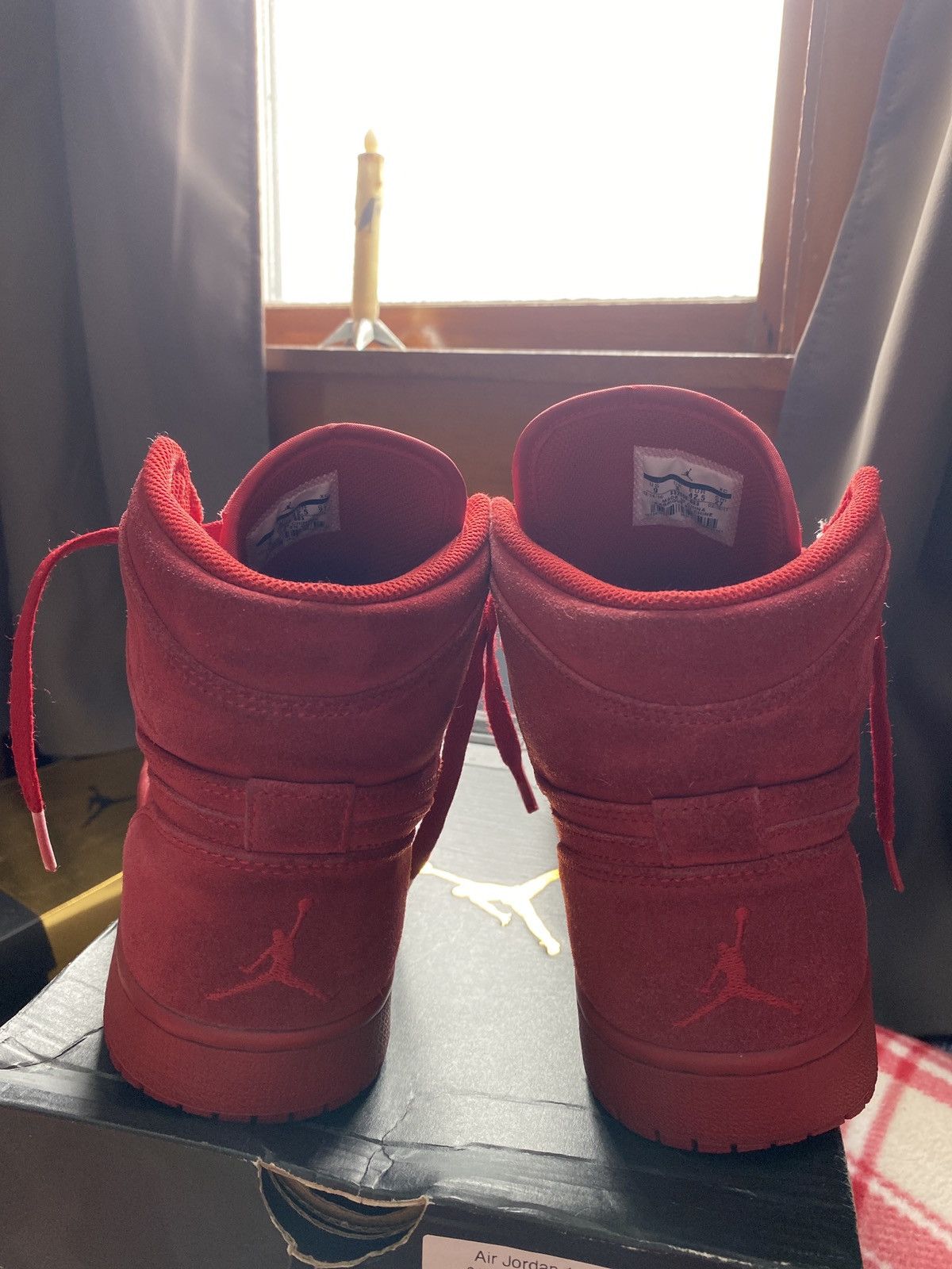Jordan Brand Jordan 1 High Red Suede Size US 9 / EU 42 - 4 Thumbnail
