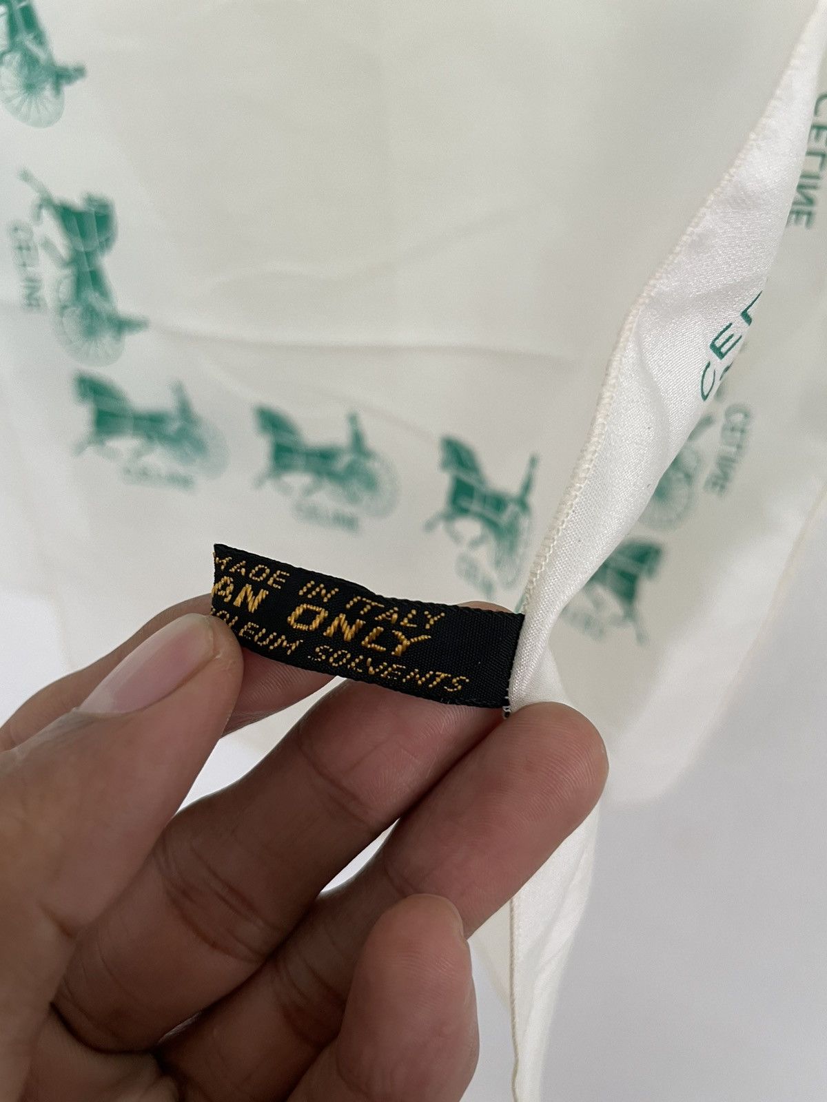 Celine Celine all silk Size ONE SIZE - 4 Thumbnail