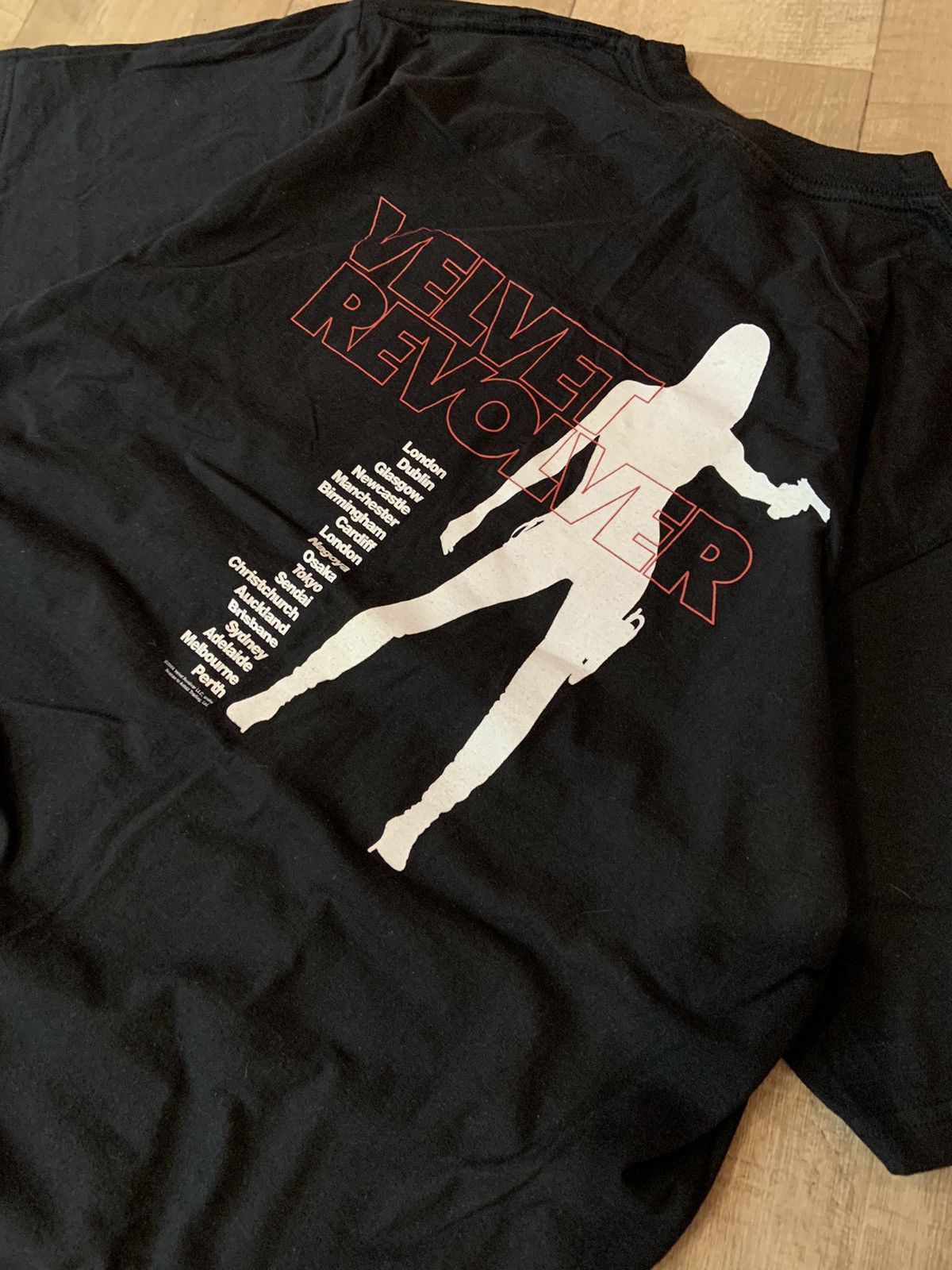 Band Tees × Vintage vintage velvet revolver 2004 band tour tee shirt Size US L / EU 52-54 / 3 - 4 Thumbnail