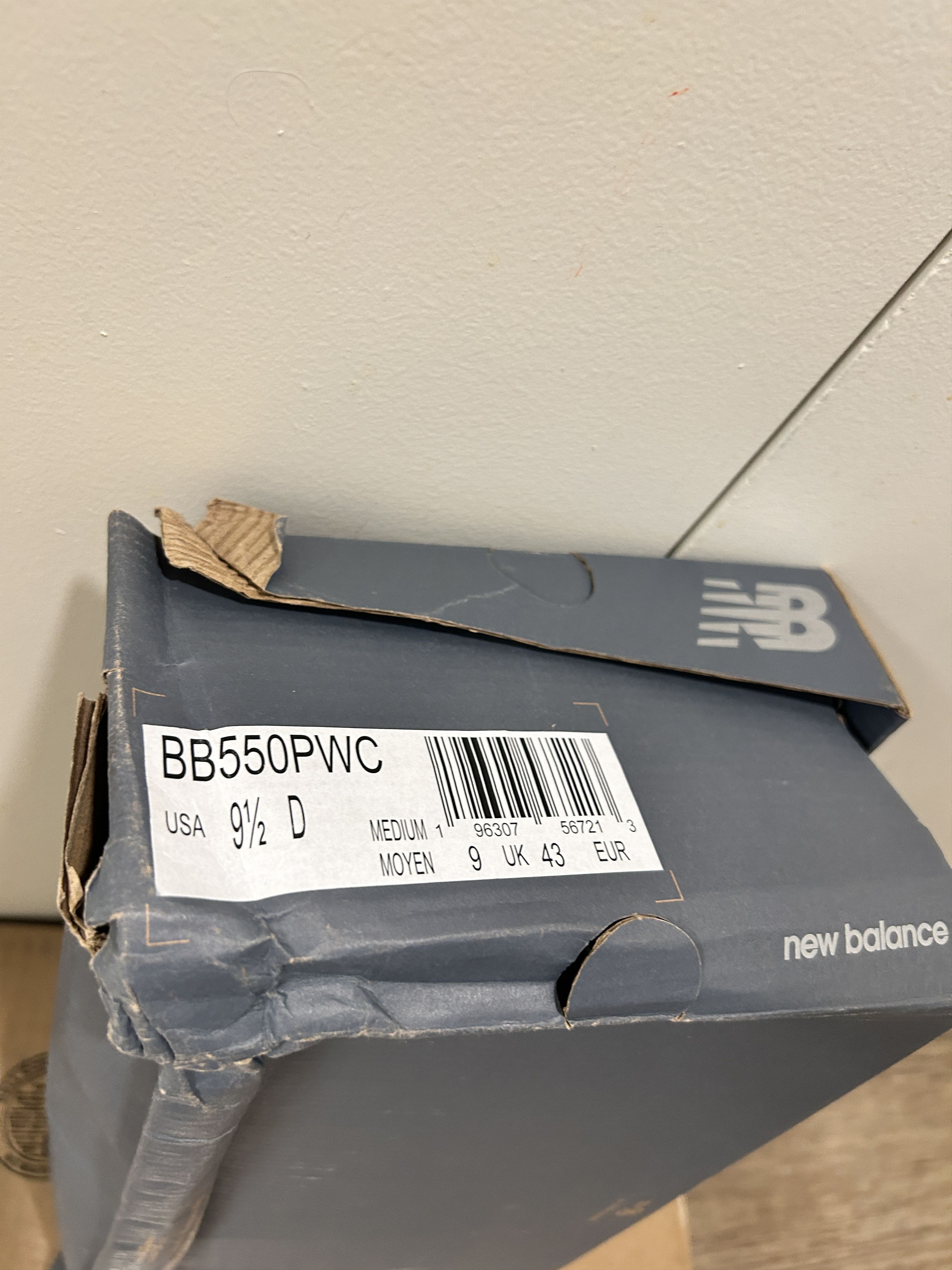 New Balance New Balance 550 Nightwatch Green / BB550PWC / Brand New Size US 9.5 / EU 42-43 - 8 Thumbnail