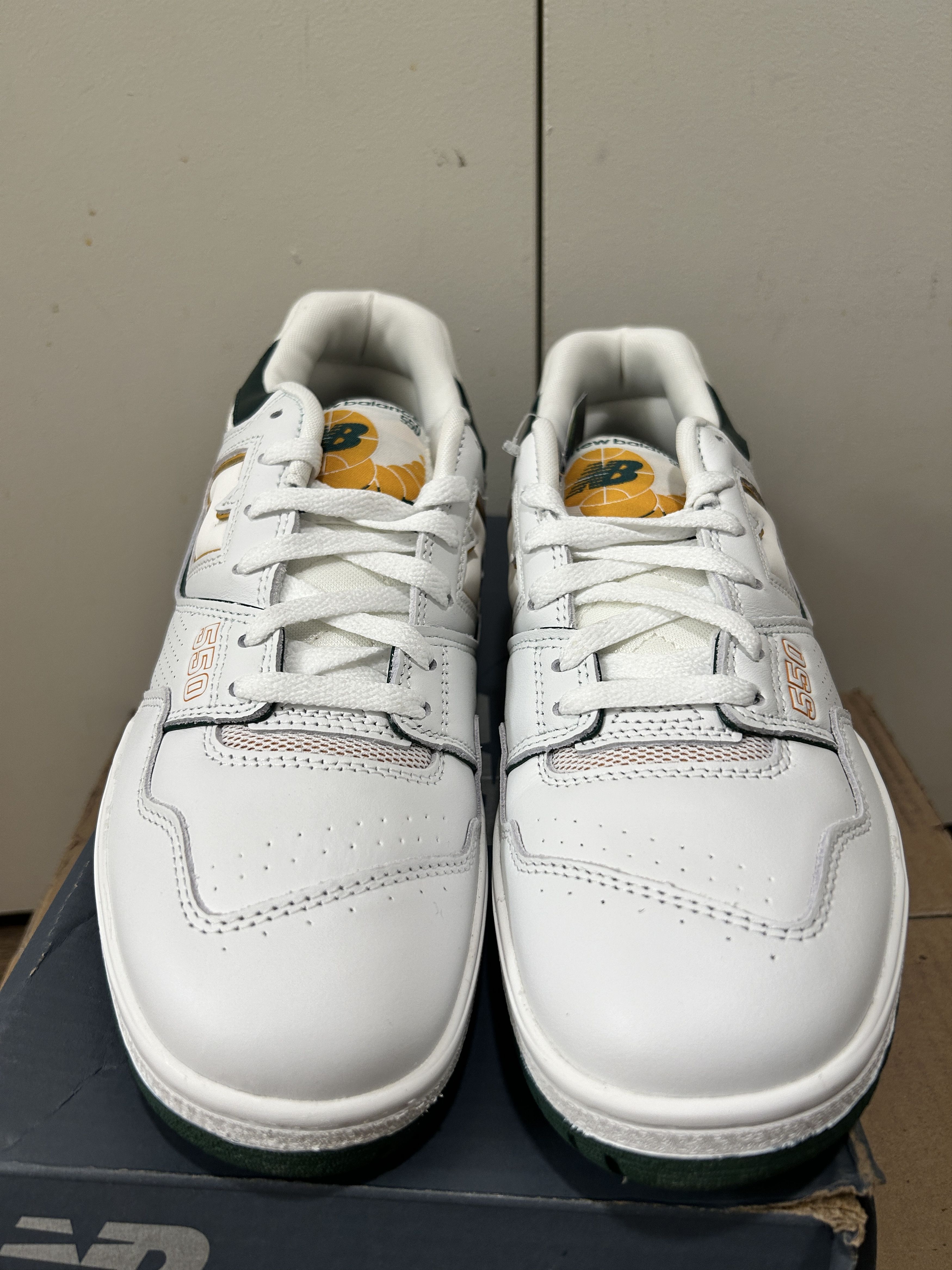 New Balance New Balance 550 Nightwatch Green / BB550PWC / Brand New Size US 9.5 / EU 42-43 - 3 Thumbnail